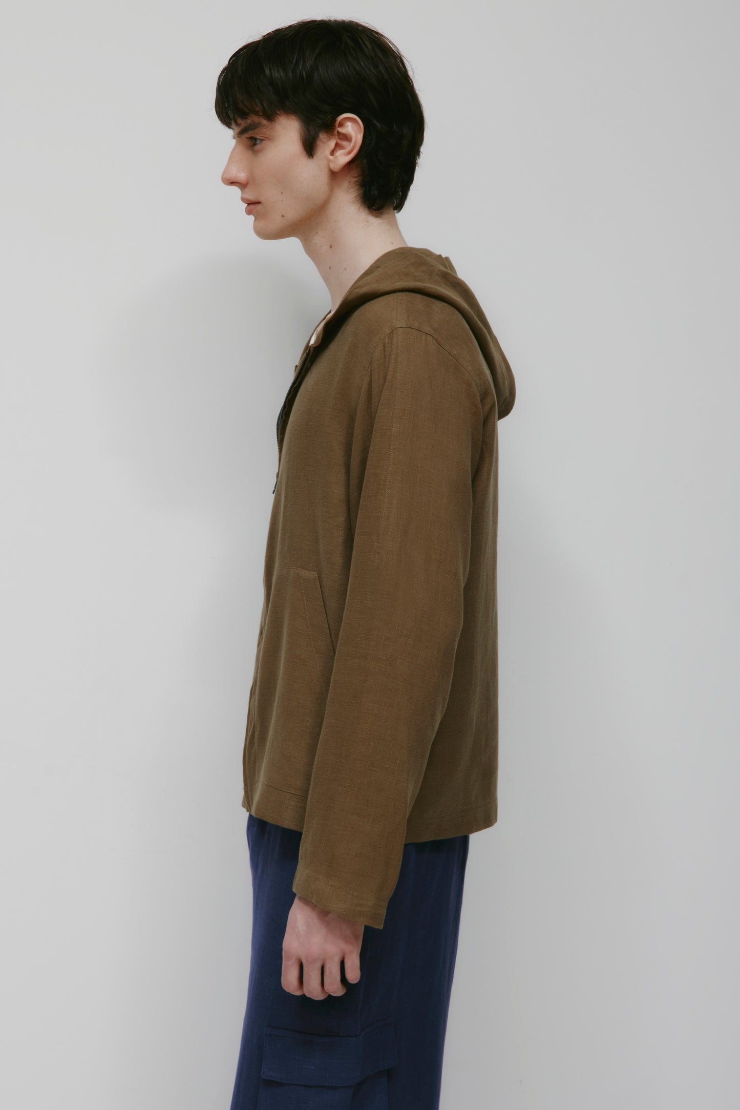 Men's Sila Linen Hoodie in Teak