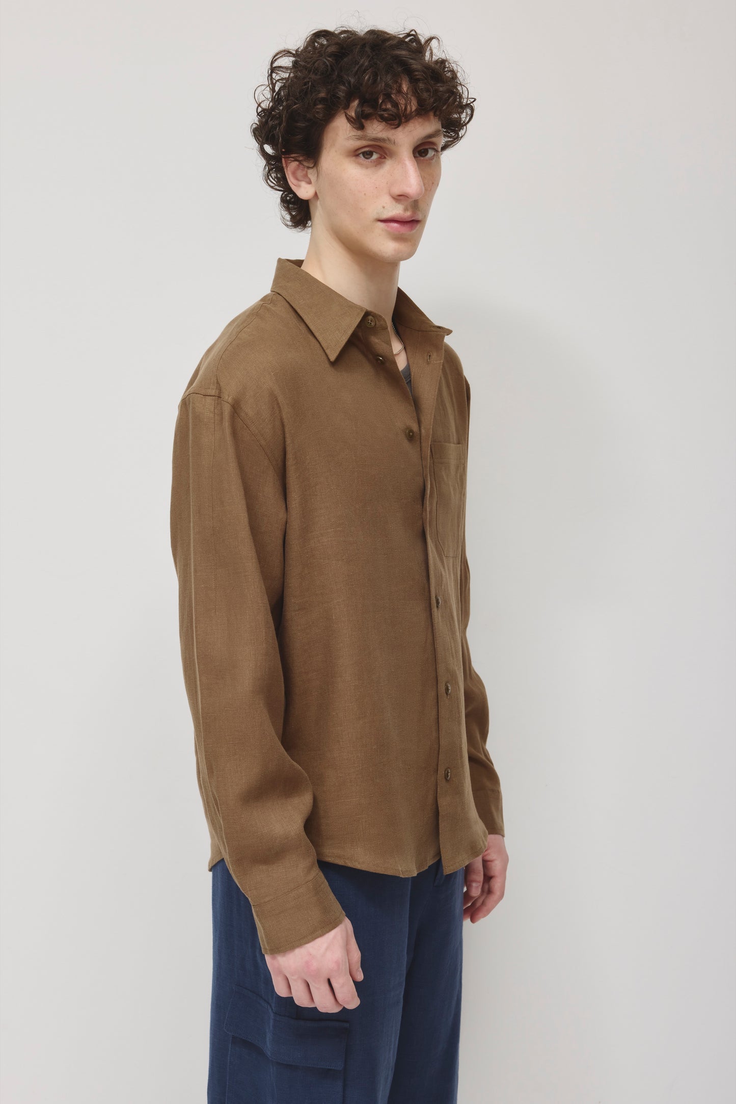 Men's Sila Linen Shirt in Teak