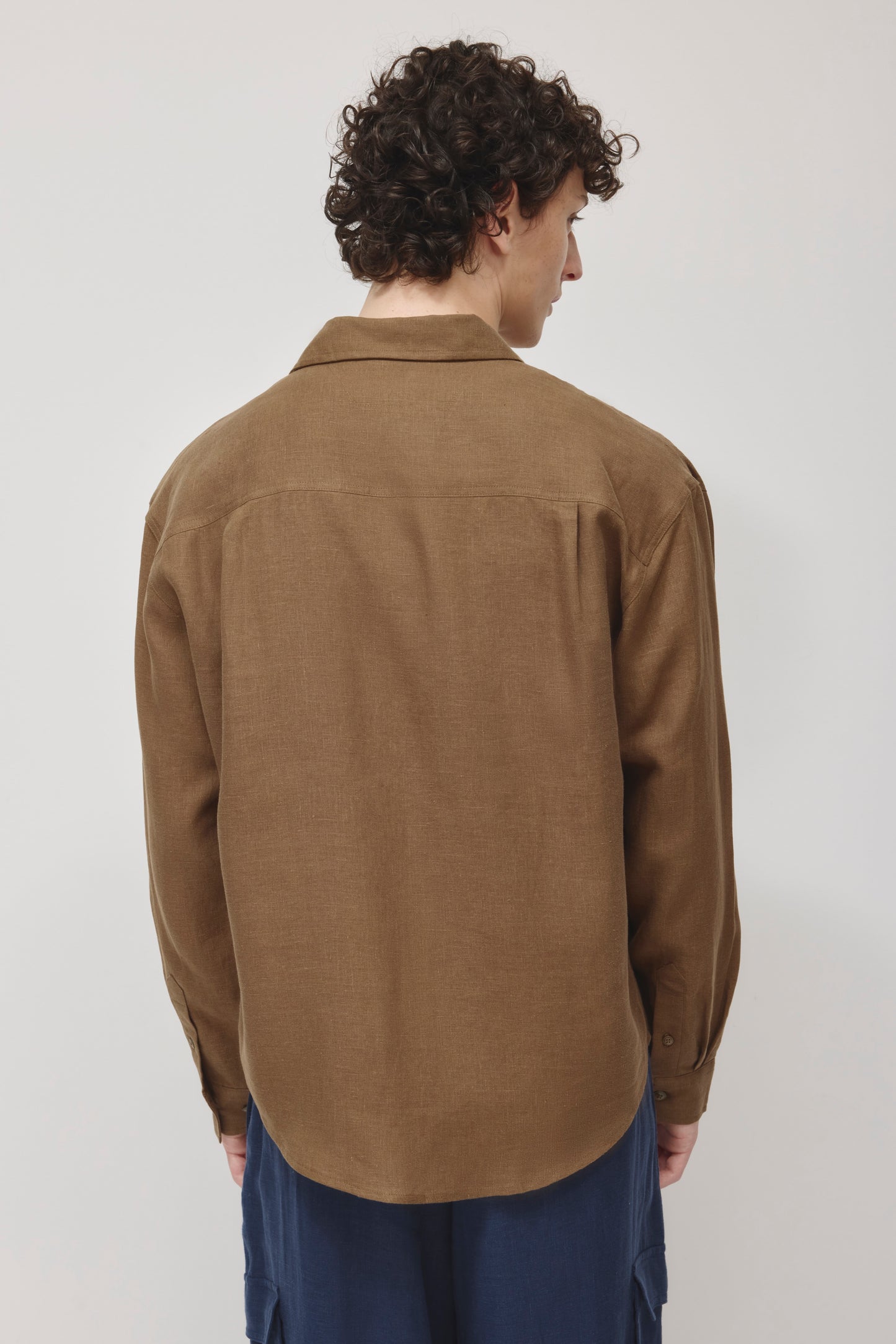 Men's Sila Linen Shirt in Teak