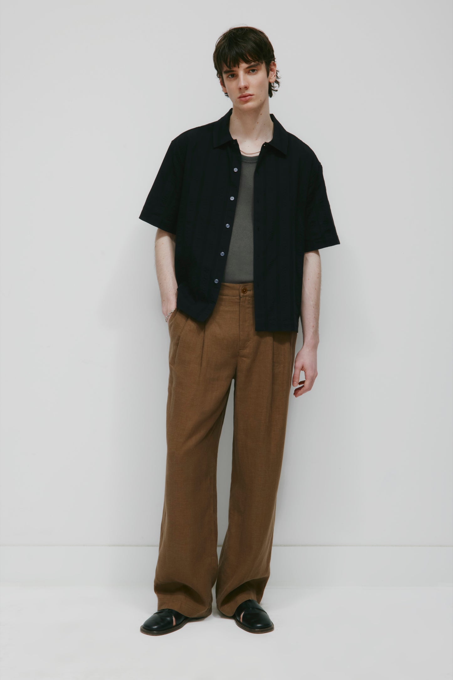 Men's Sila Linen Trouser in Teak