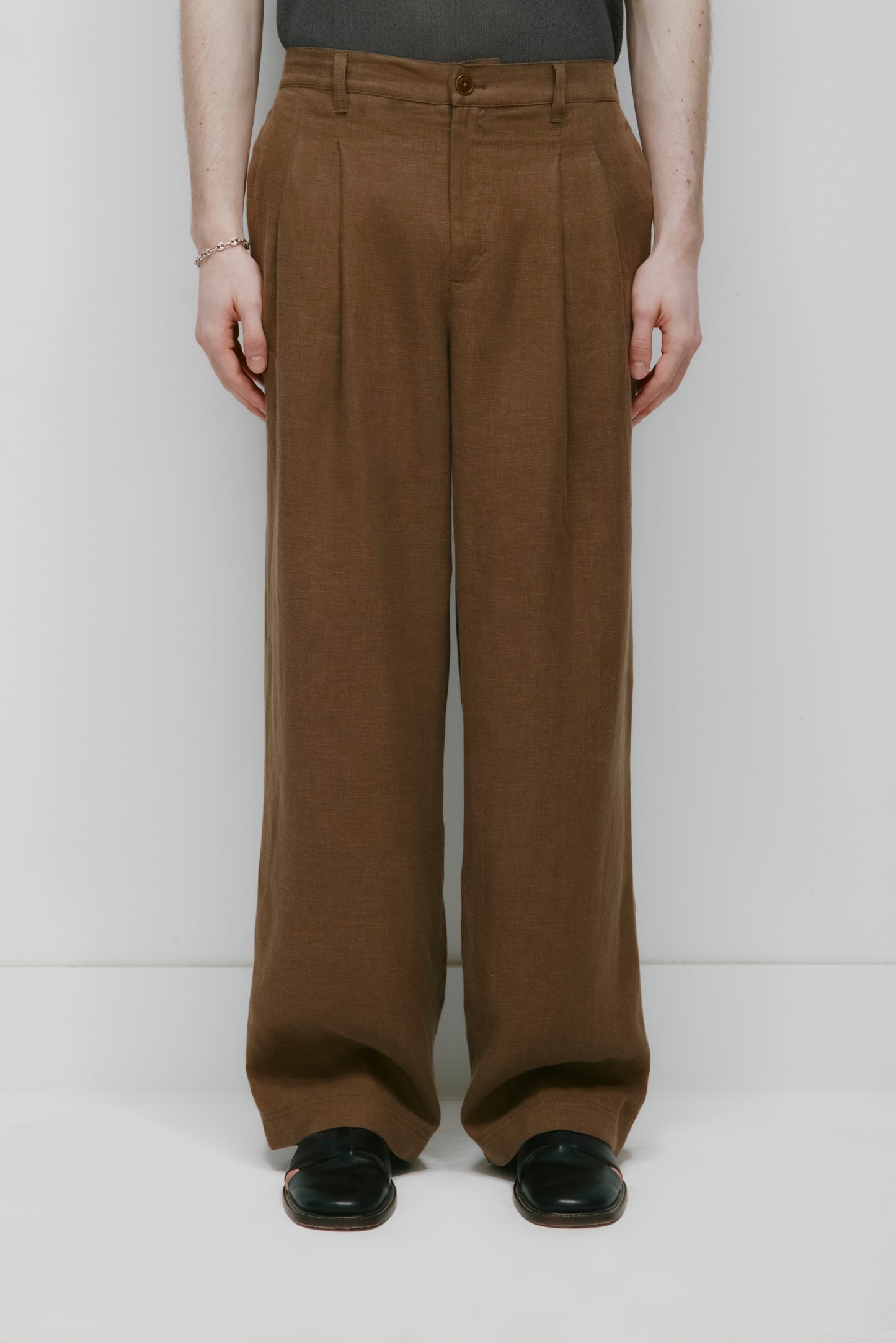 Men's Sila Linen Trouser in Teak