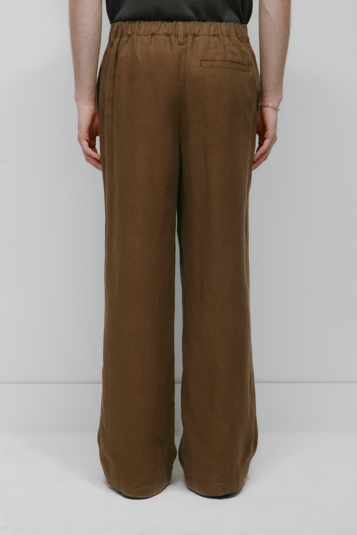 Men's Sila Linen Trouser in Teak
