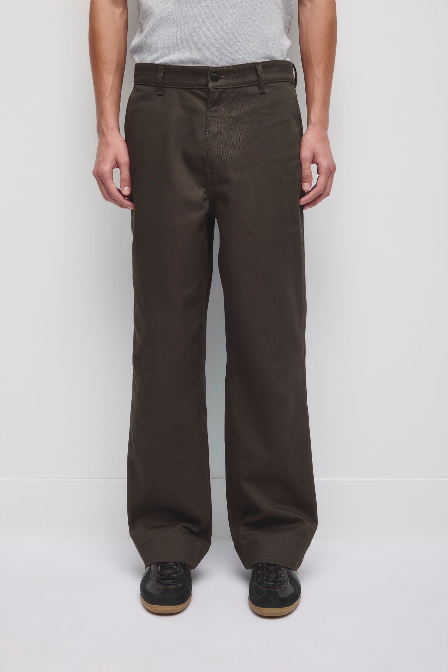 Men's Slouchy Buma Trouser in Charcoal