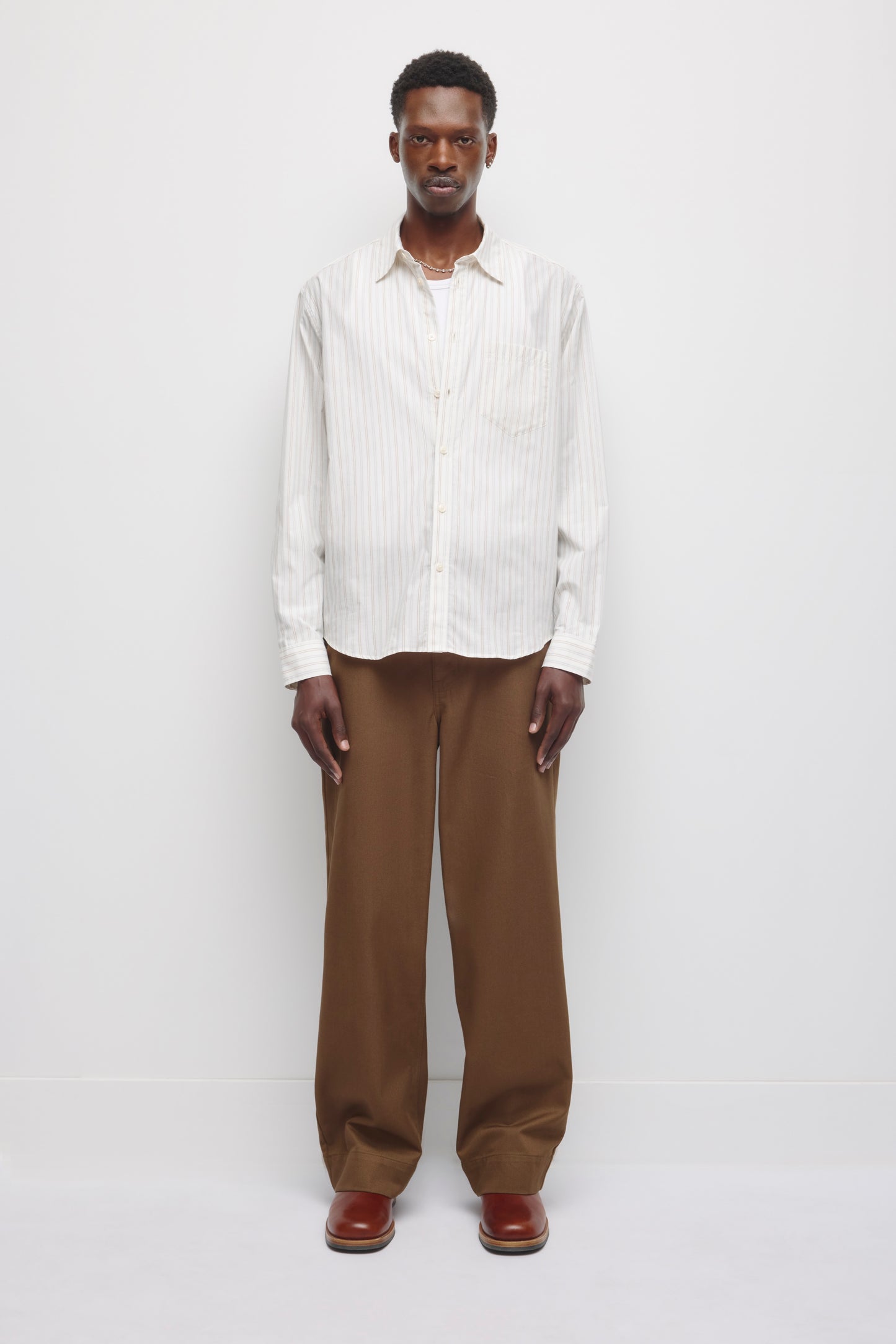 Men's Slouchy Buma Trouser in Walnut