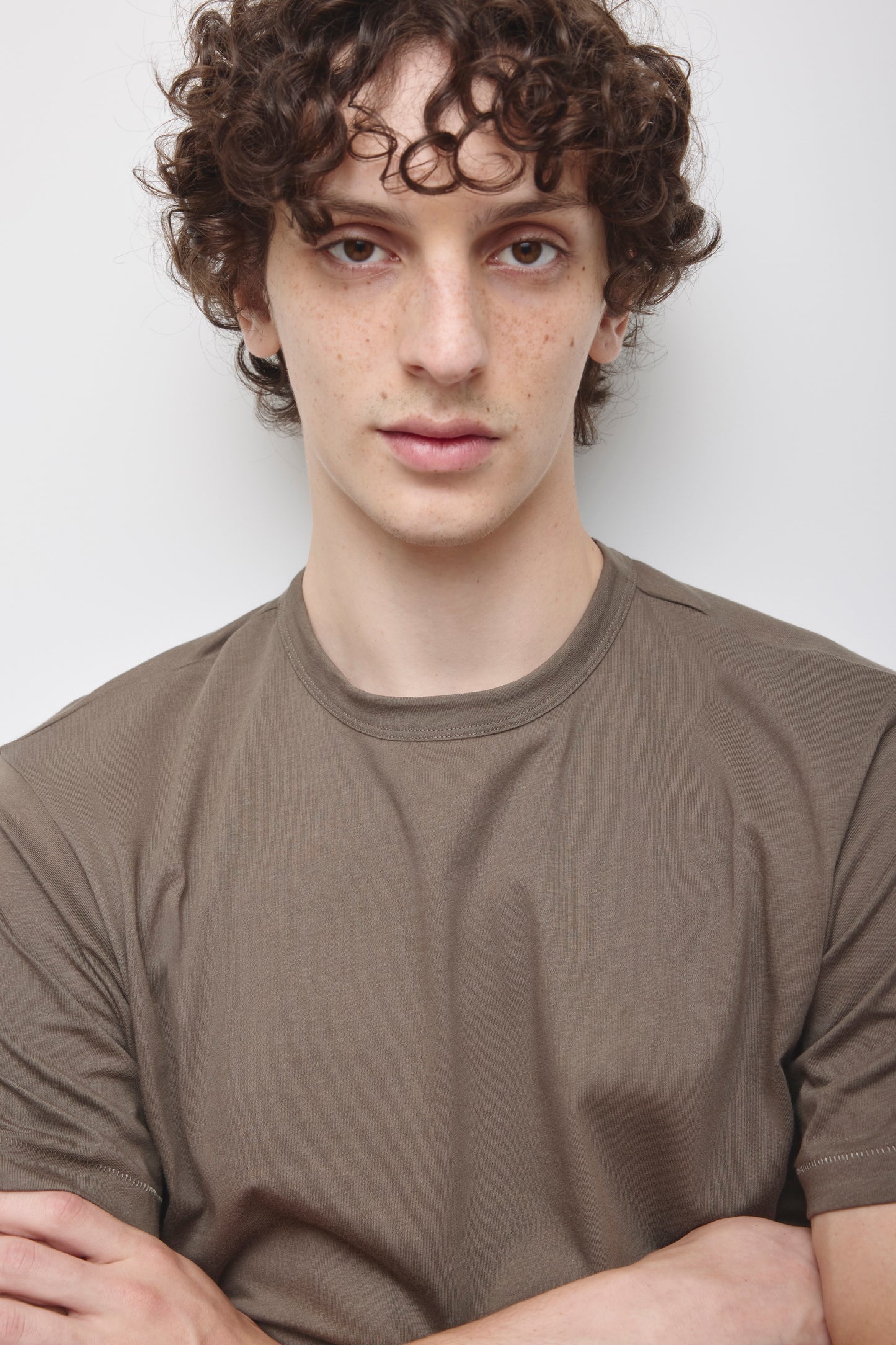 Men's Superfine Crew in Truffle