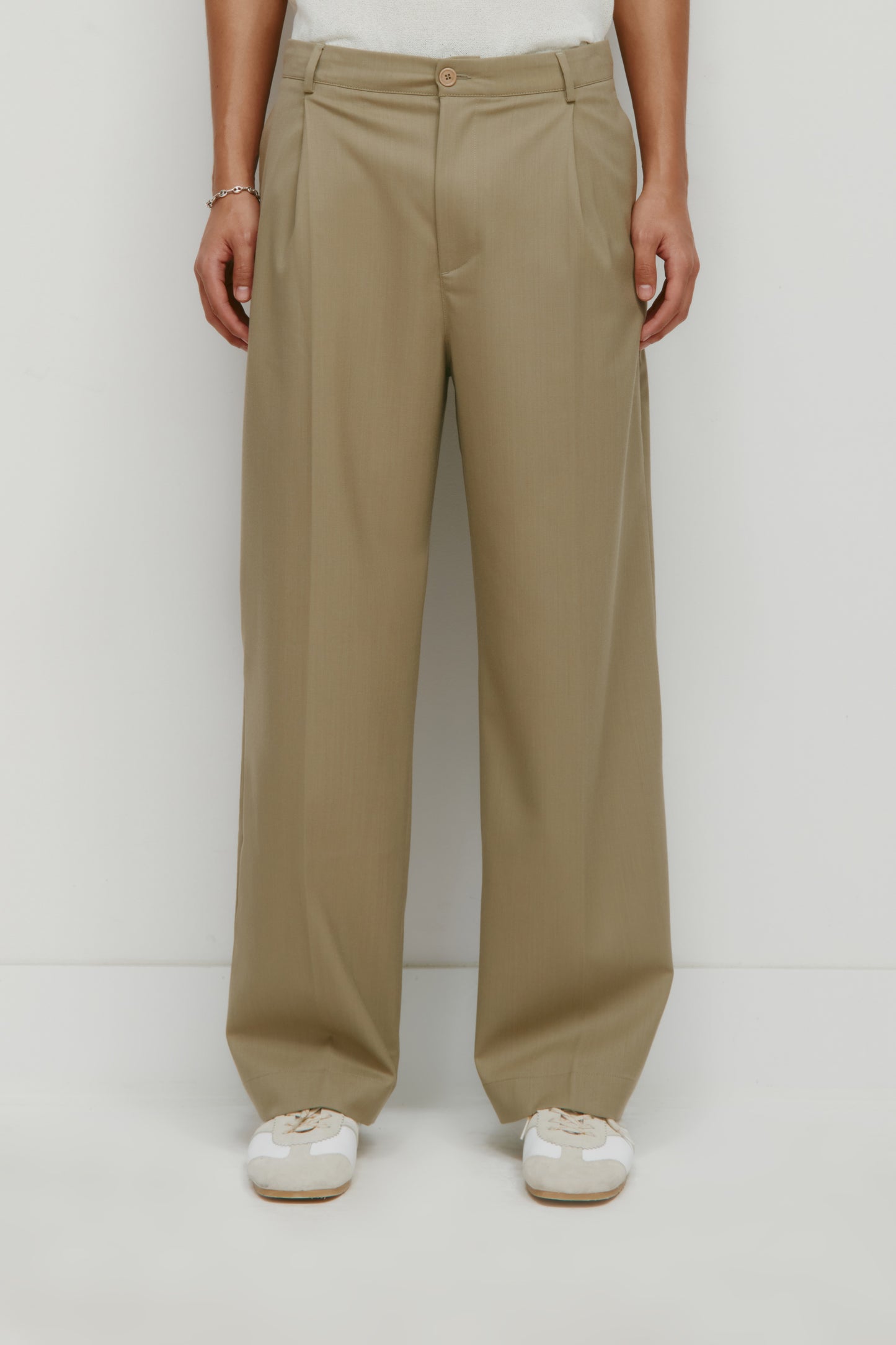 Men's Taym Trouser in Dusty Olive