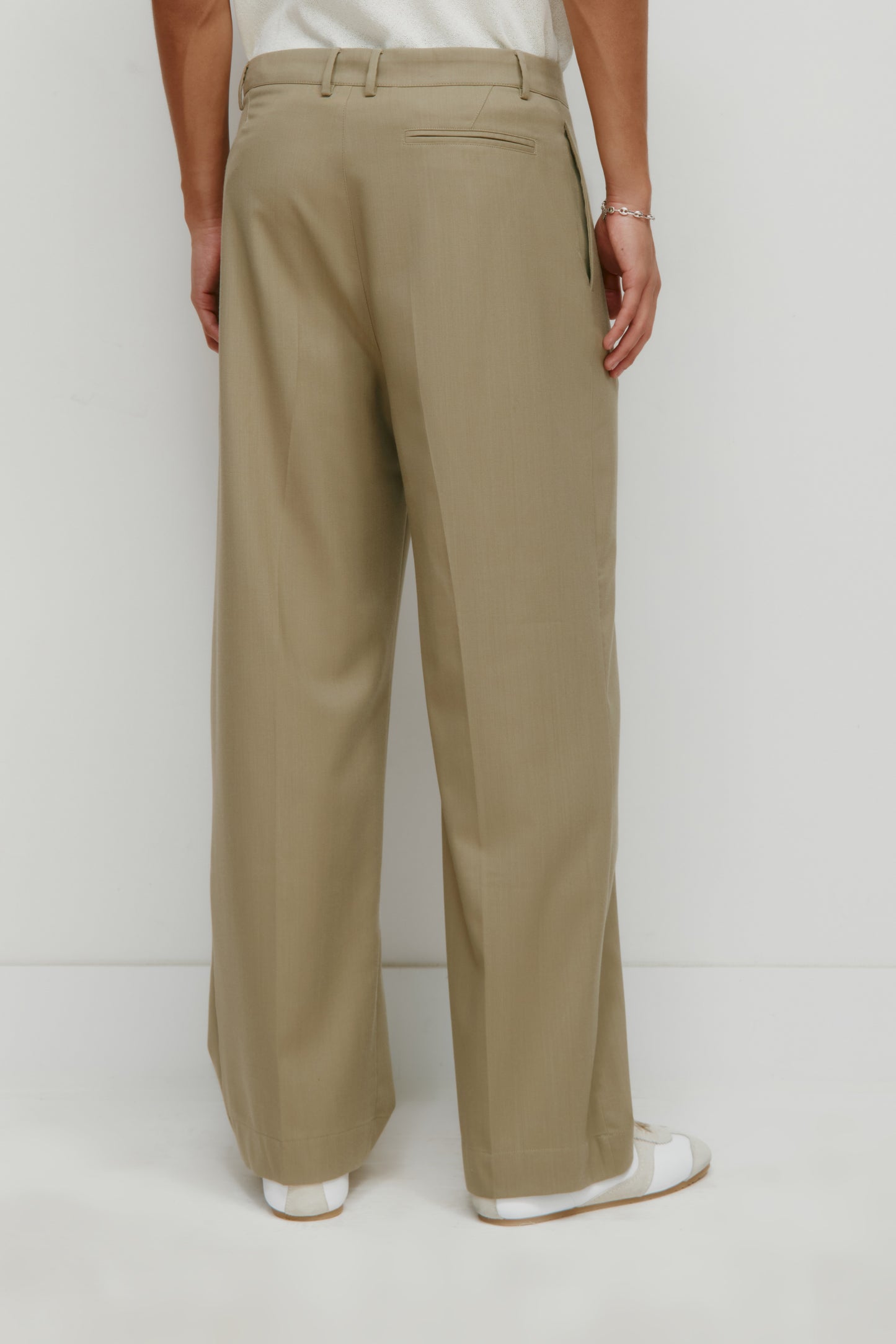 Men's Taym Trouser in Dusty Olive