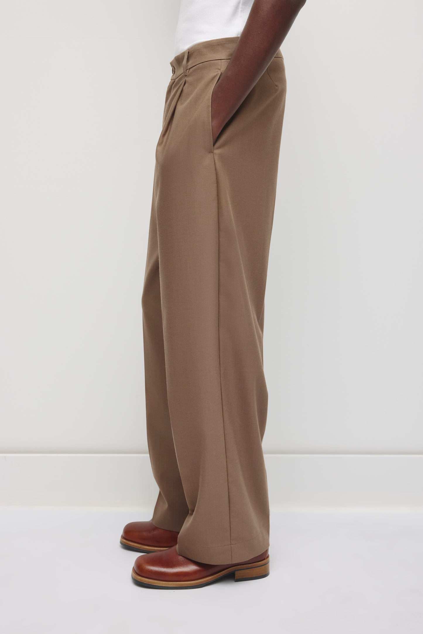Men's Taym Trouser in Taupe