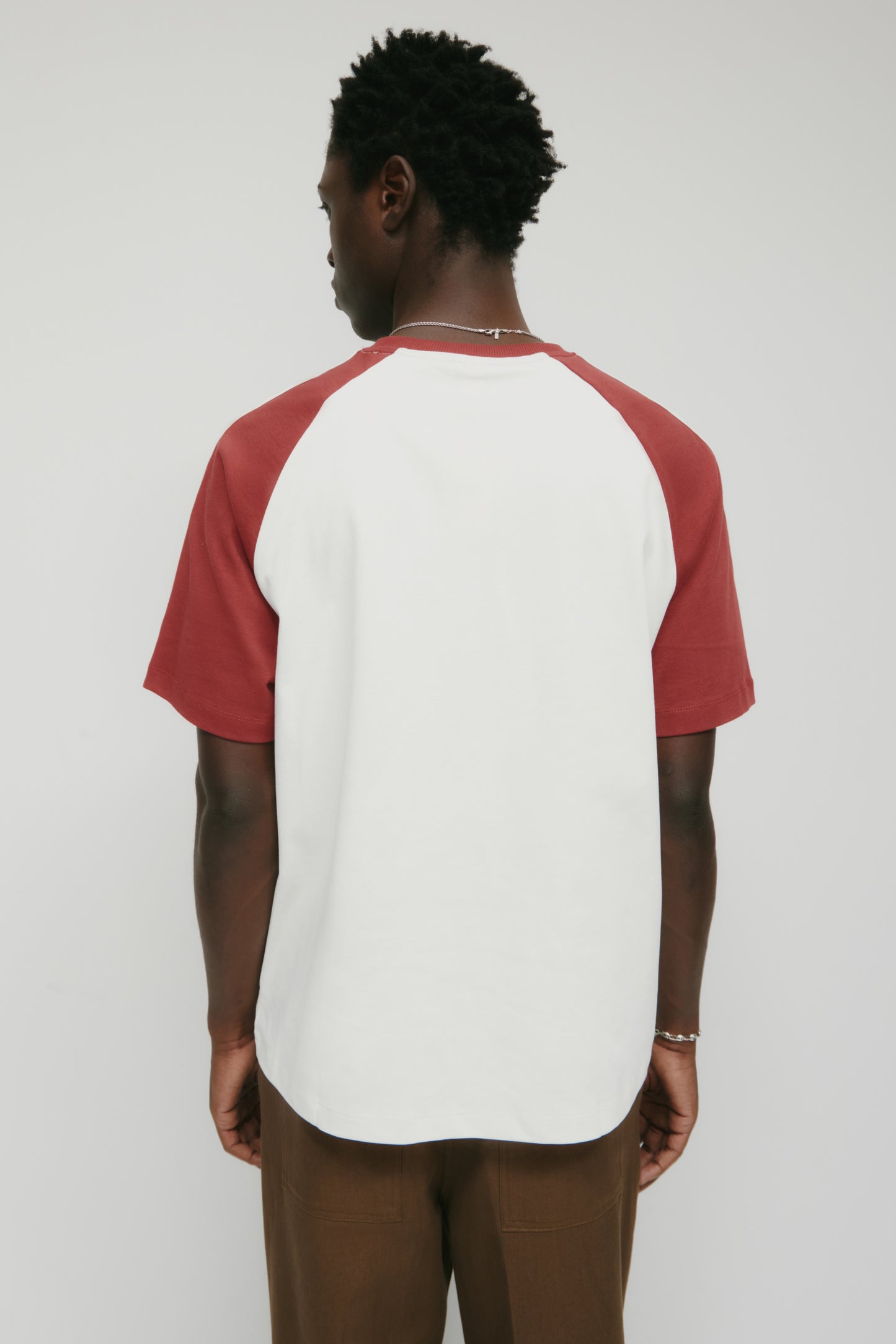 Men's Varsity V-Neck in Marshmallow/Yakimo