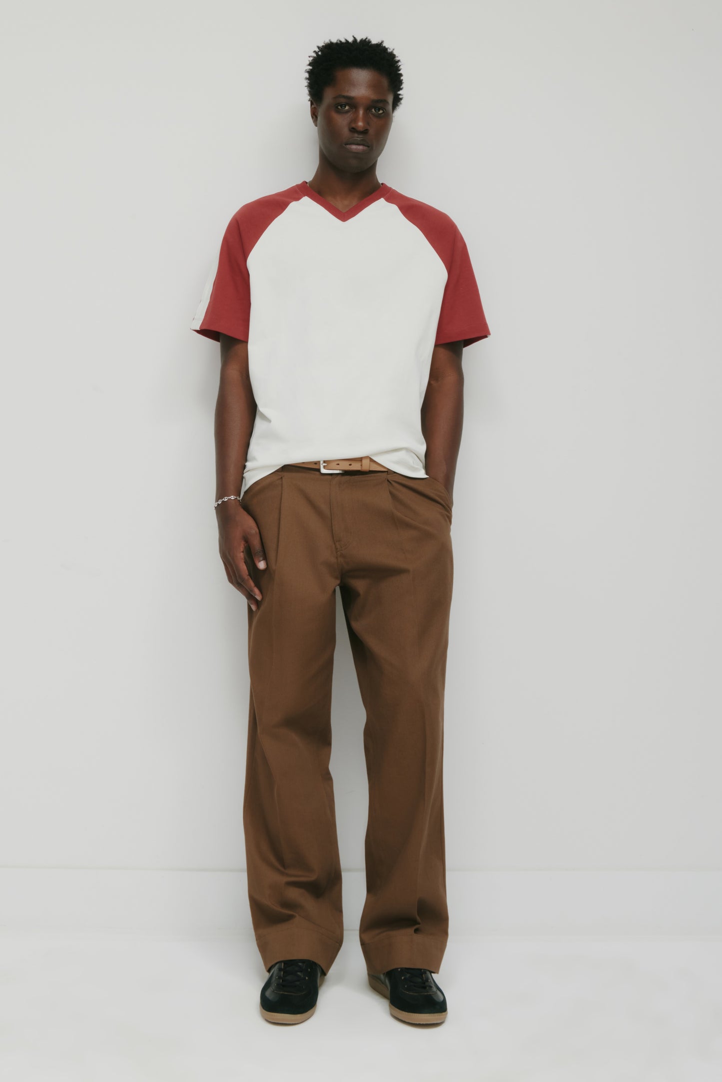 Men's Varsity V-Neck in Marshmallow/Yakimo