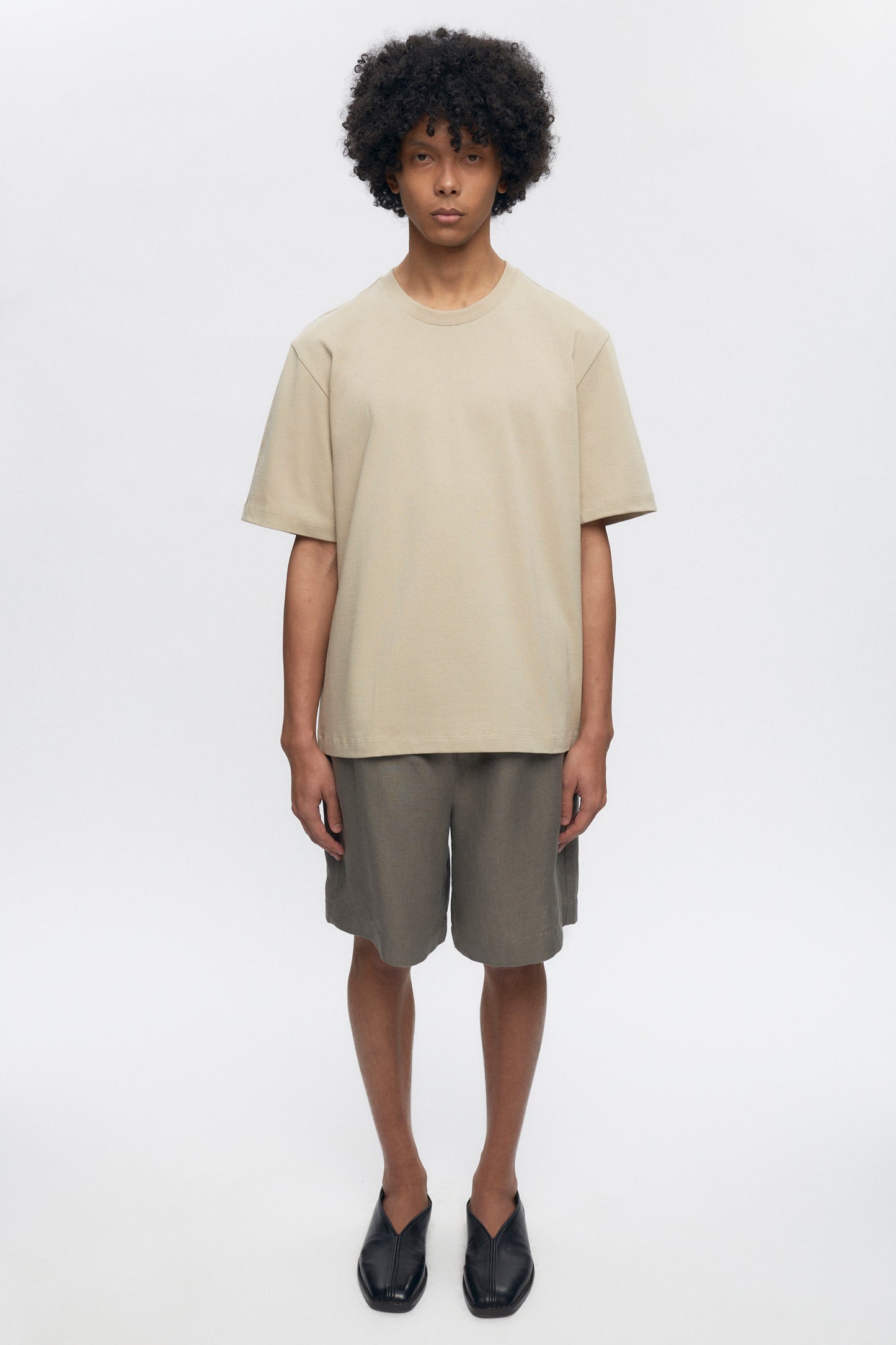 Men's Cairo Linen Short in Dark Taupe