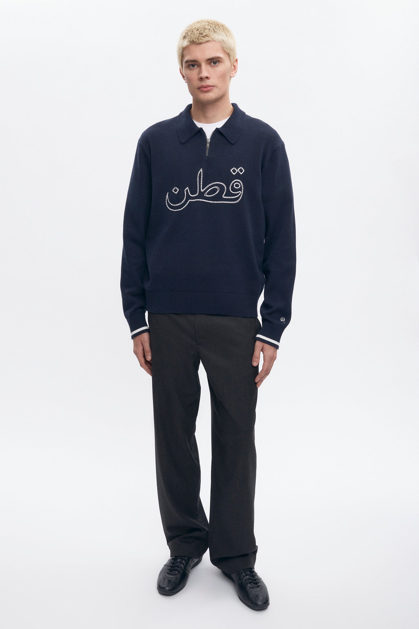Men's Embroidered Quarter Zip Sweater in Navy