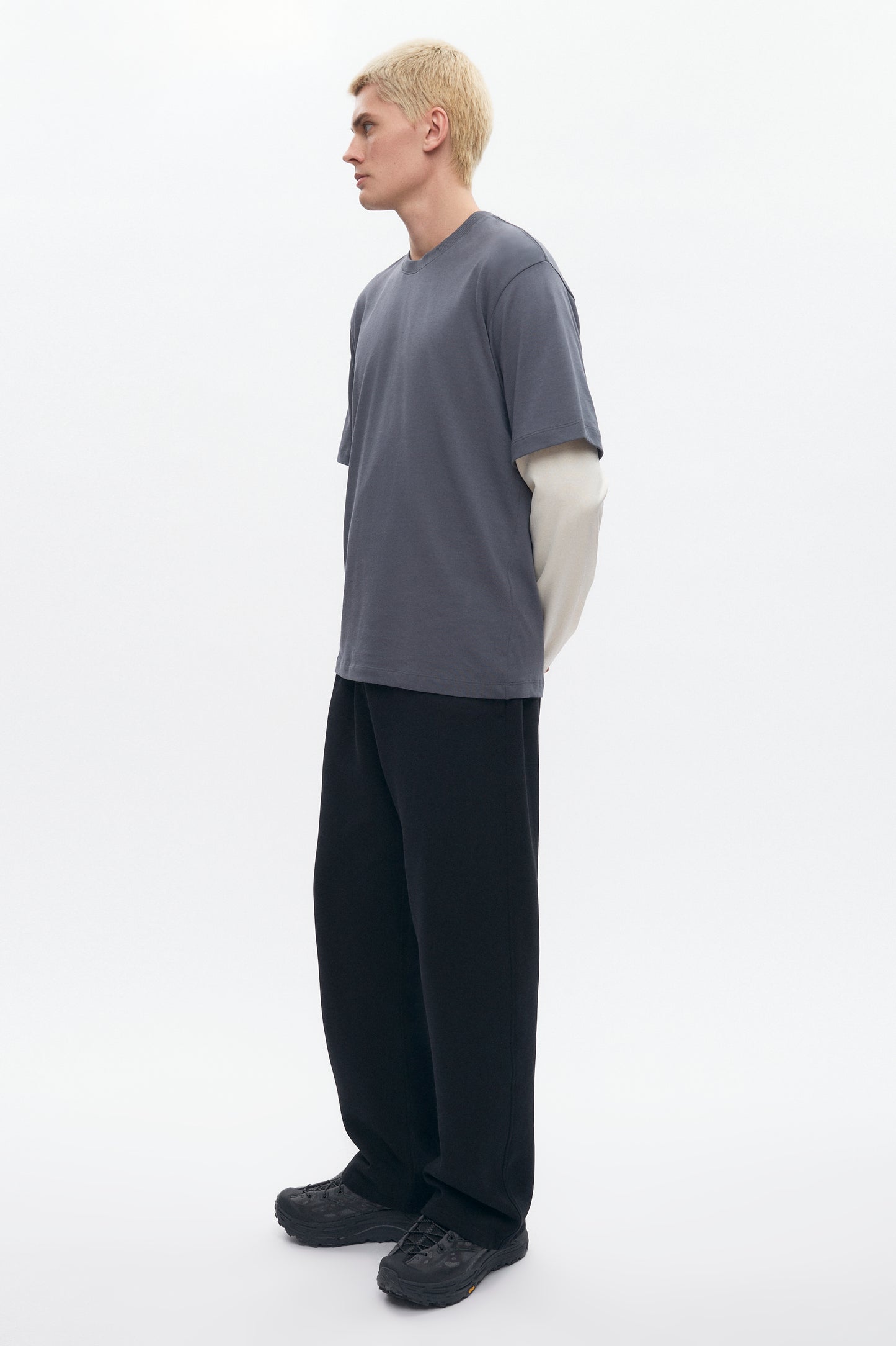 Men's Essential Straight Sweatpant in Black
