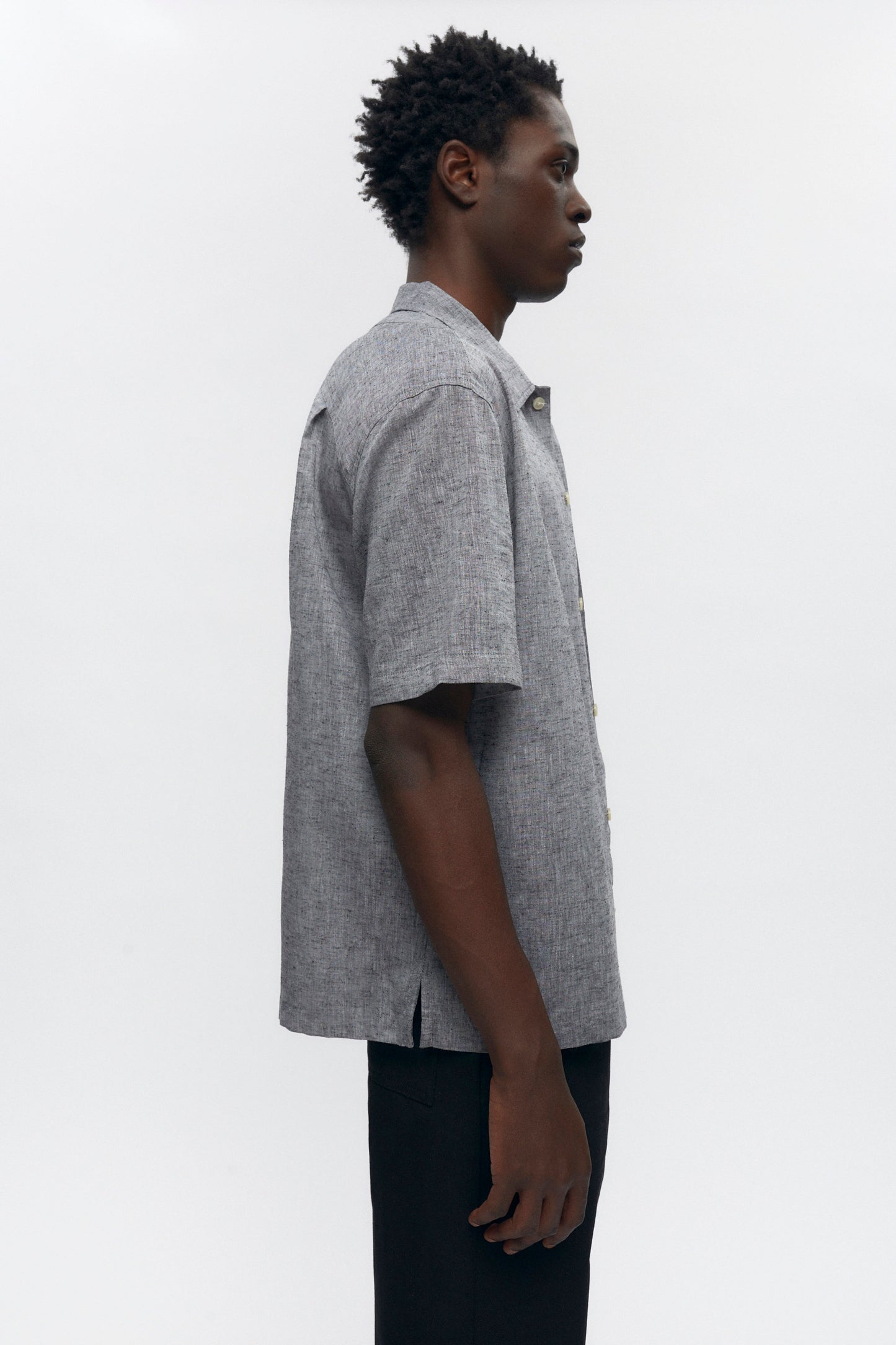 Men's Featherweight Short Sleeve Shirt in Midnight