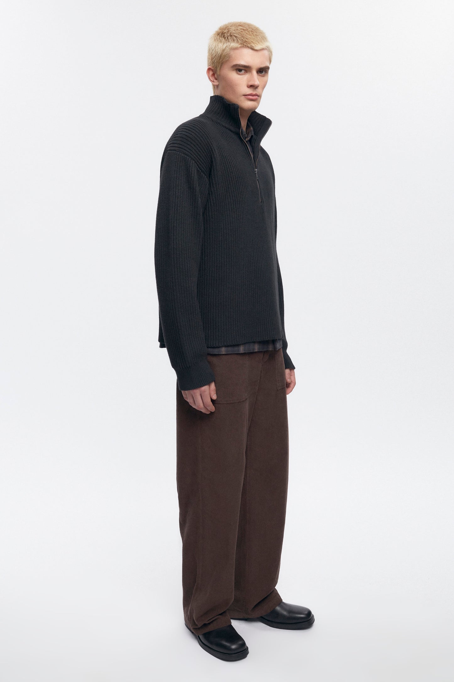 Men's Half Zip Rib Sweater in Black