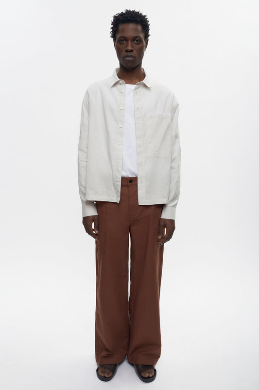 Jonathan is 6’2, is a regular 32 and is wearing a 32.