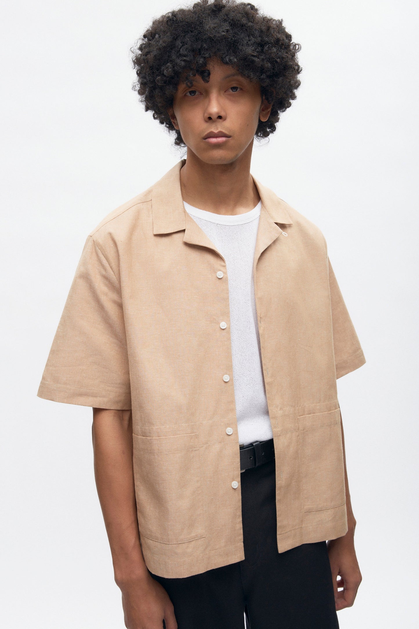 Men’s Linen Camp Shirt in Camel