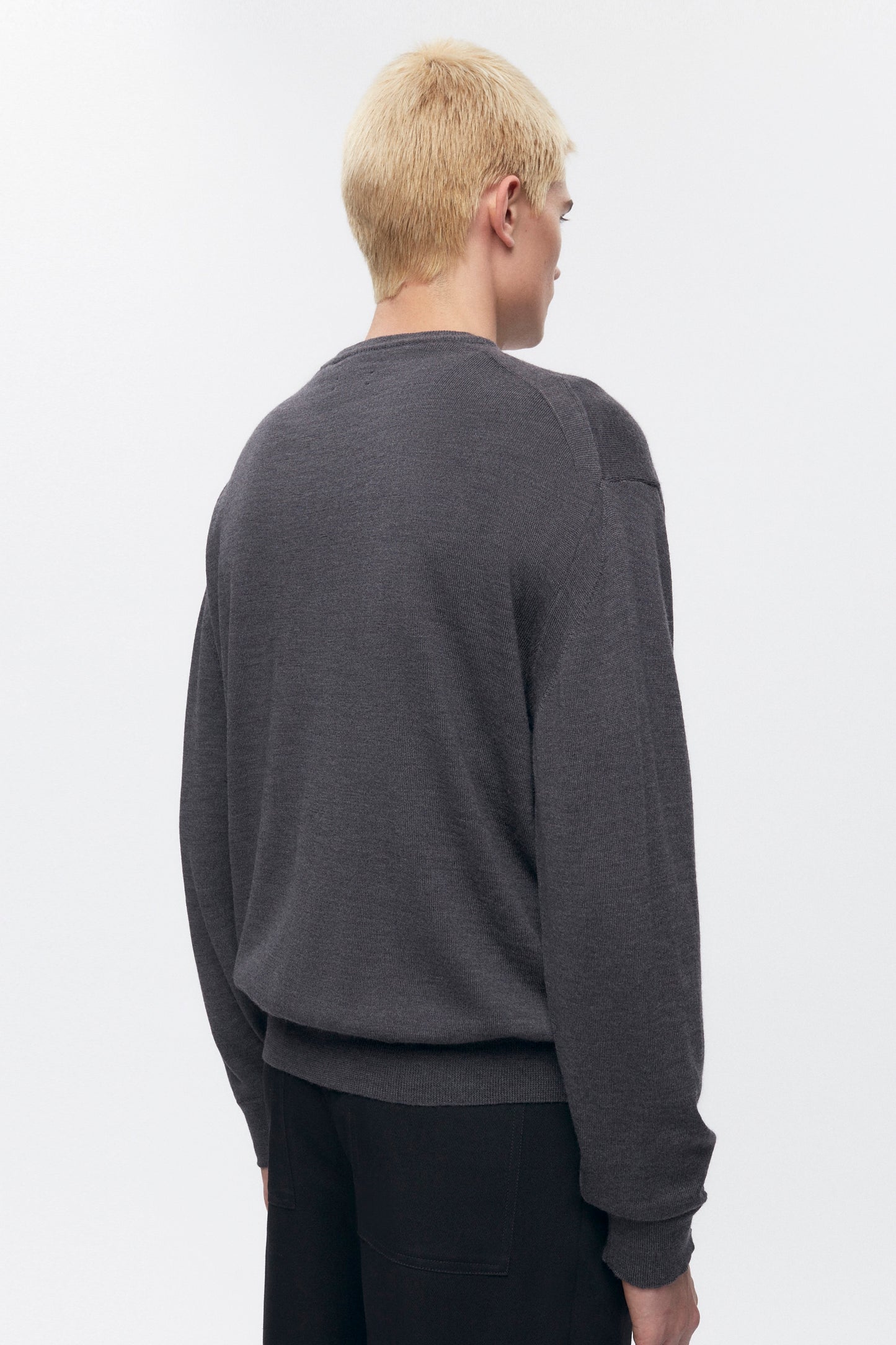 Men's Fine Merino Crewneck Sweater in Charcoal Melange