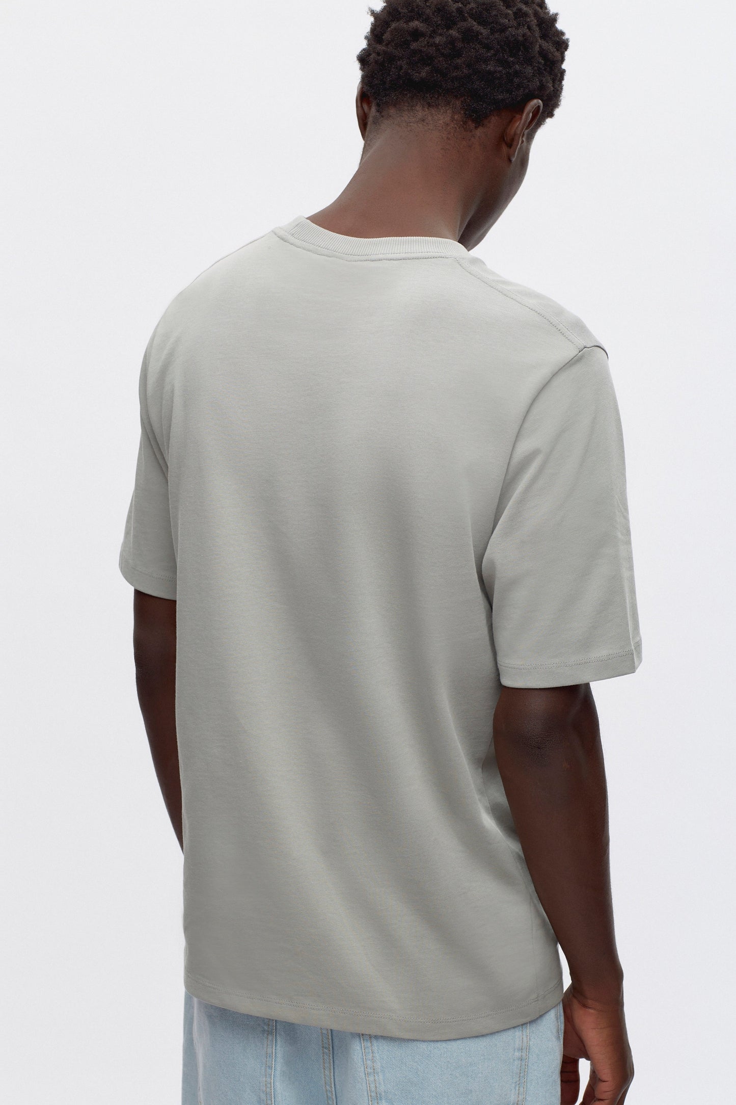 Midweight Crew in Neutral Grey