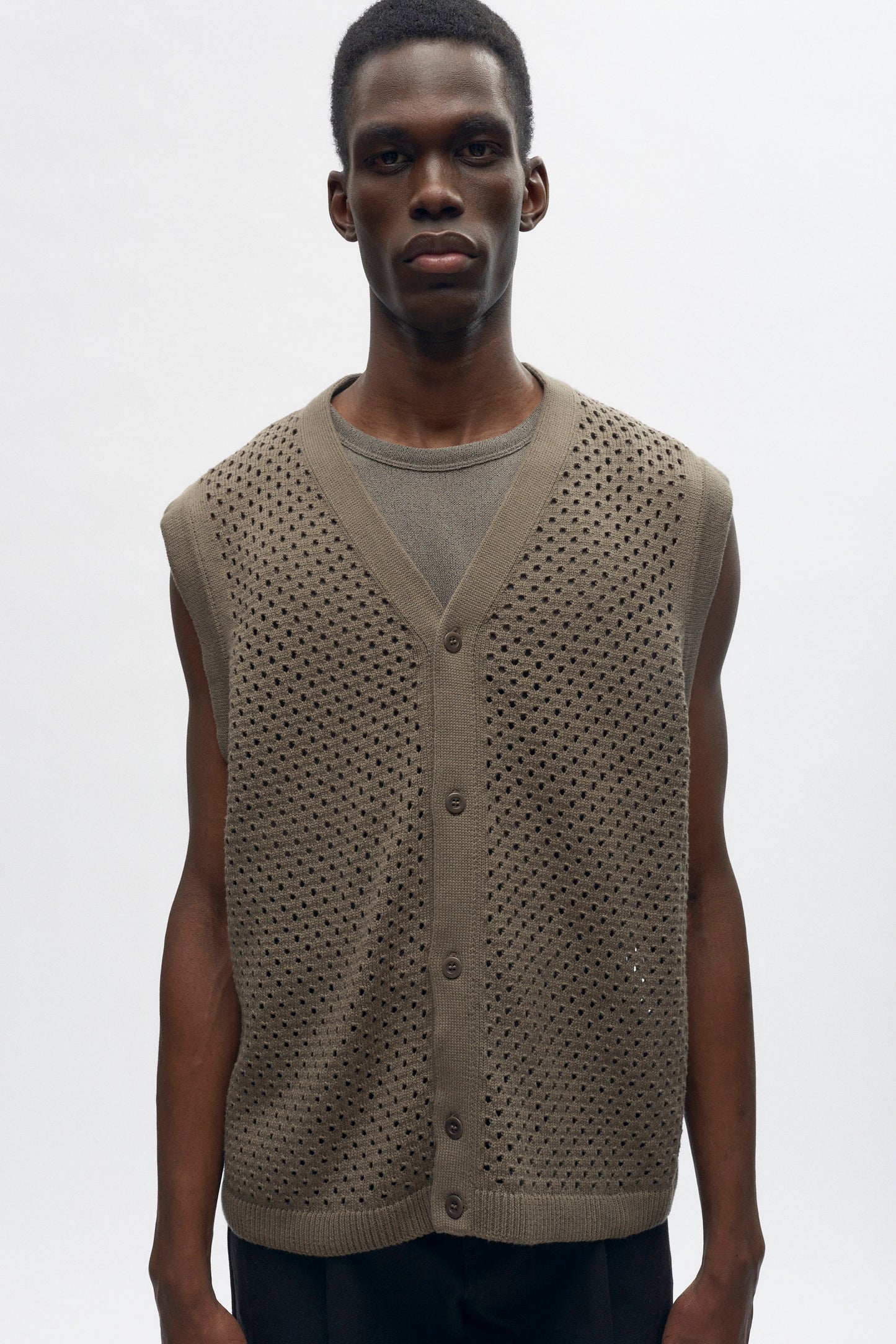 Men's Mina Vest in Dark Taupe