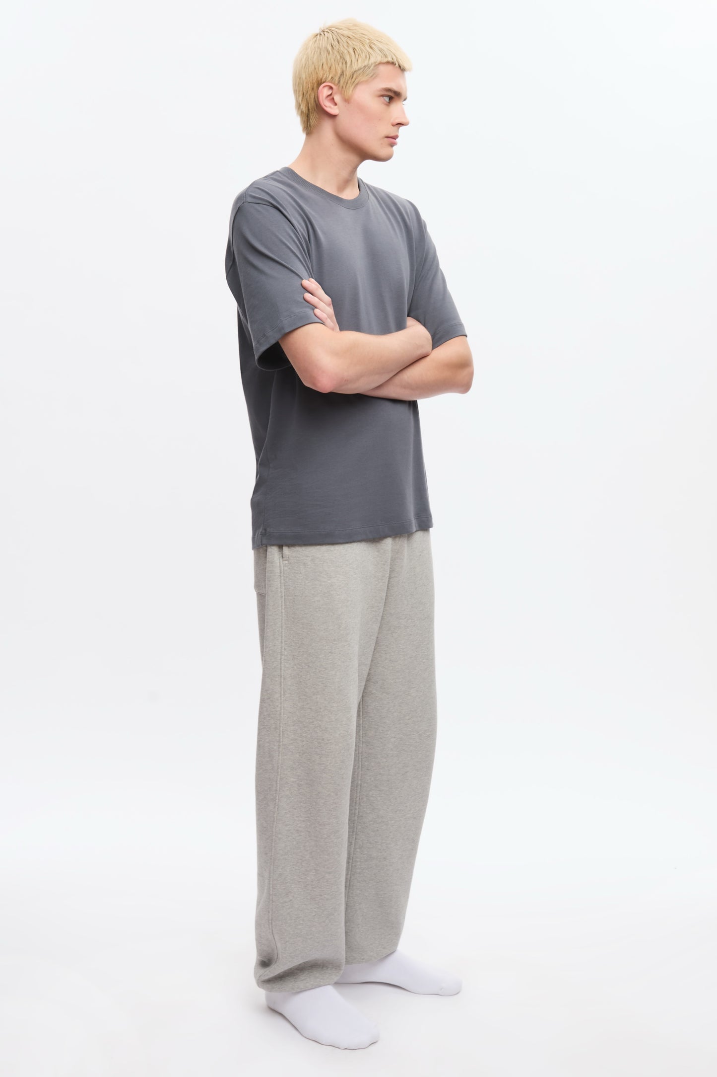 Men's Essential Sweatpant in Heather Grey