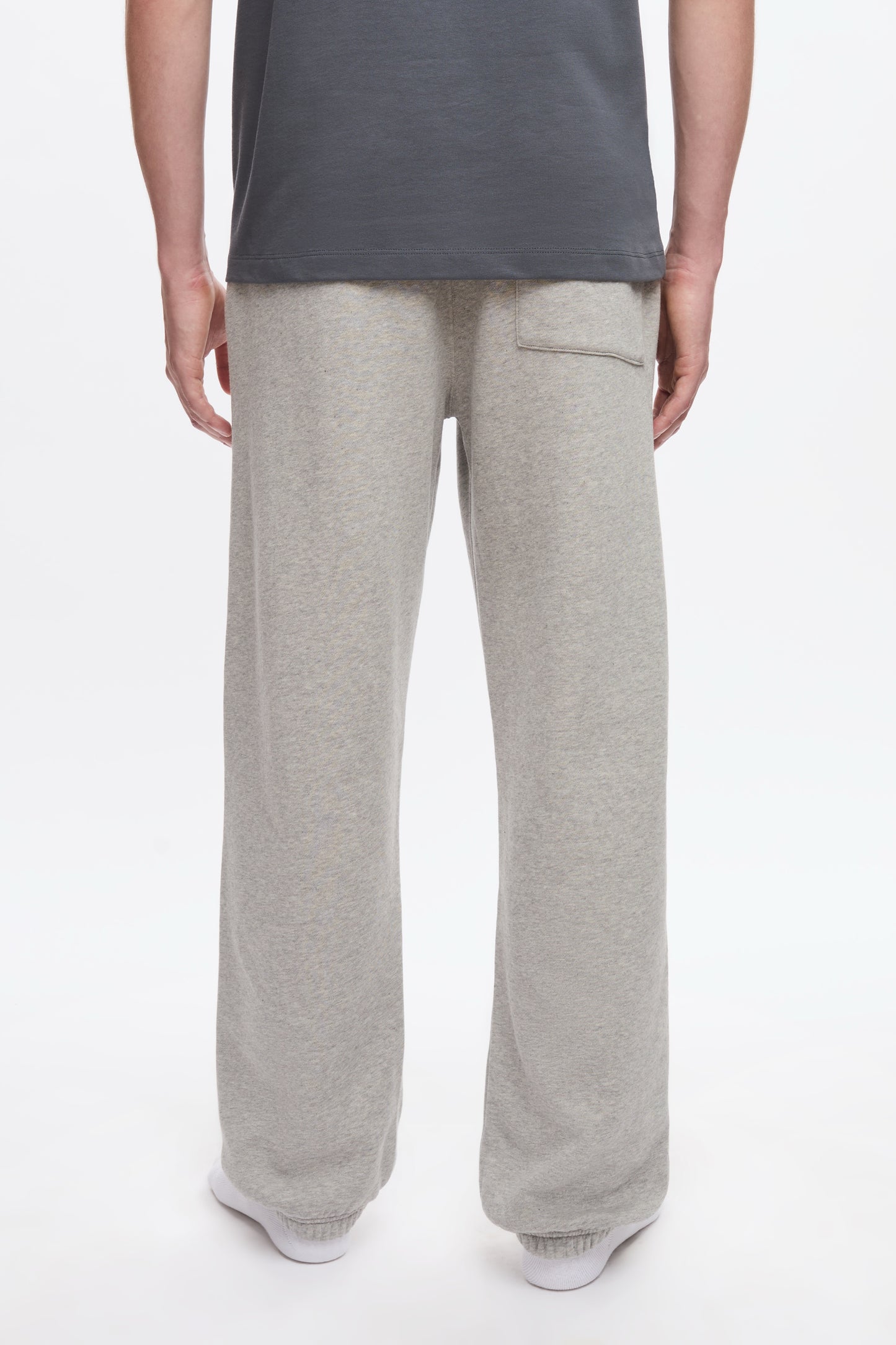 Men's Essential Sweatpant in Heather Grey