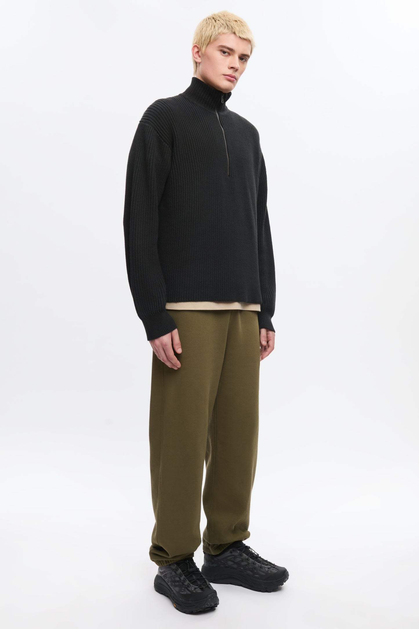 Men's Essential Sweatpant in Olive