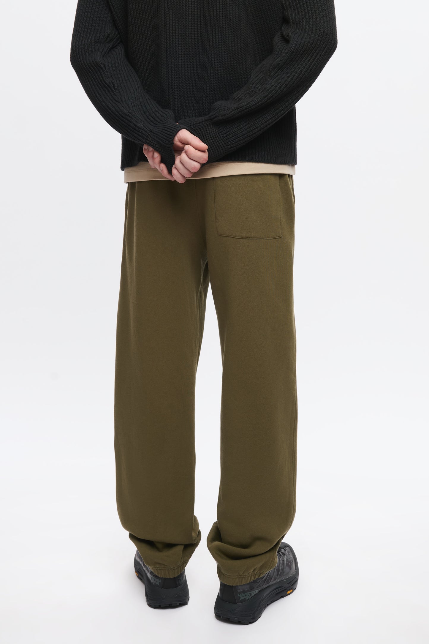Men's Essential Sweatpant in Olive