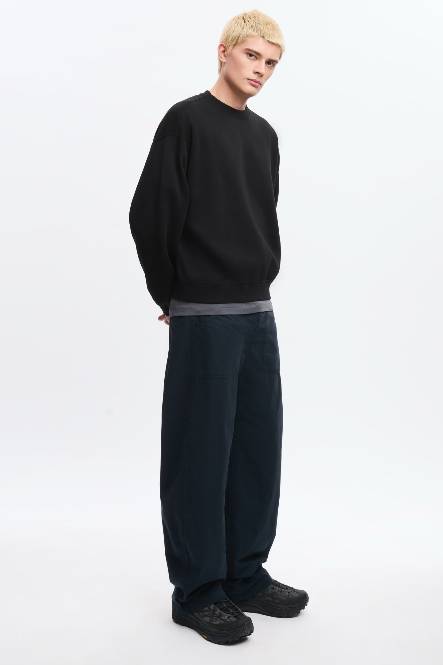 Men's Essential Sweatshirt in Black