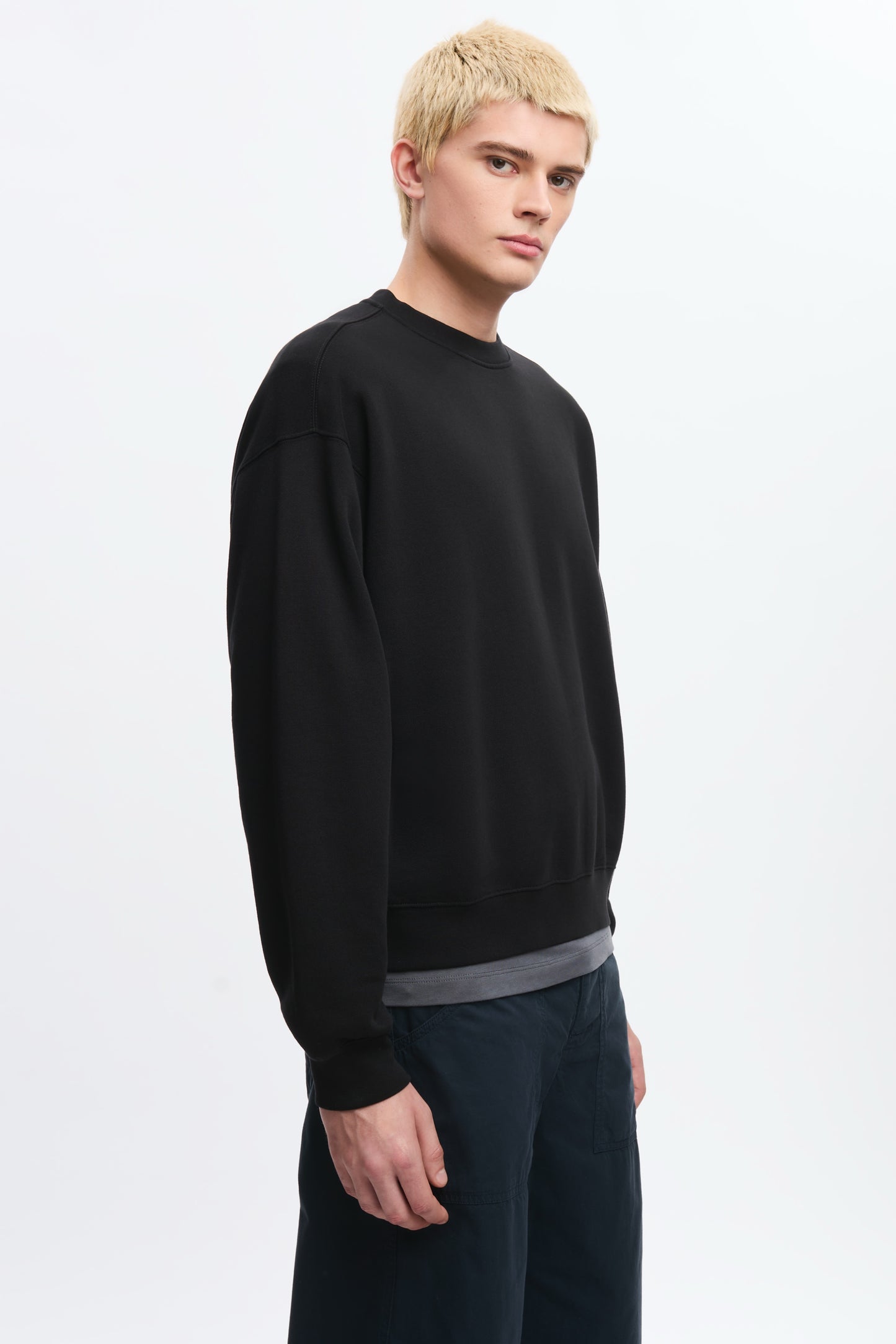 Men's Essential Sweatshirt in Black