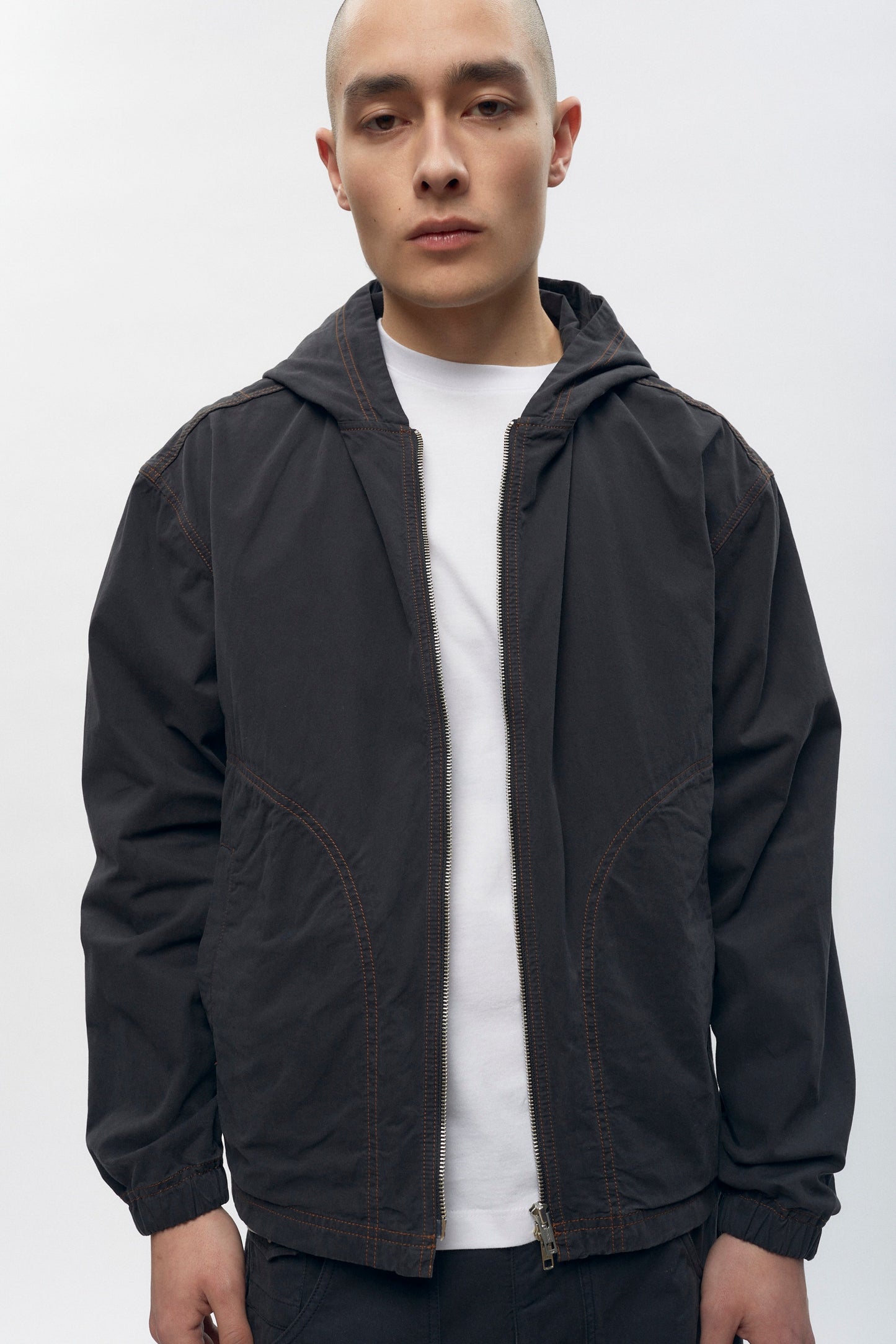 Tefnut Beach Hoodie in Black