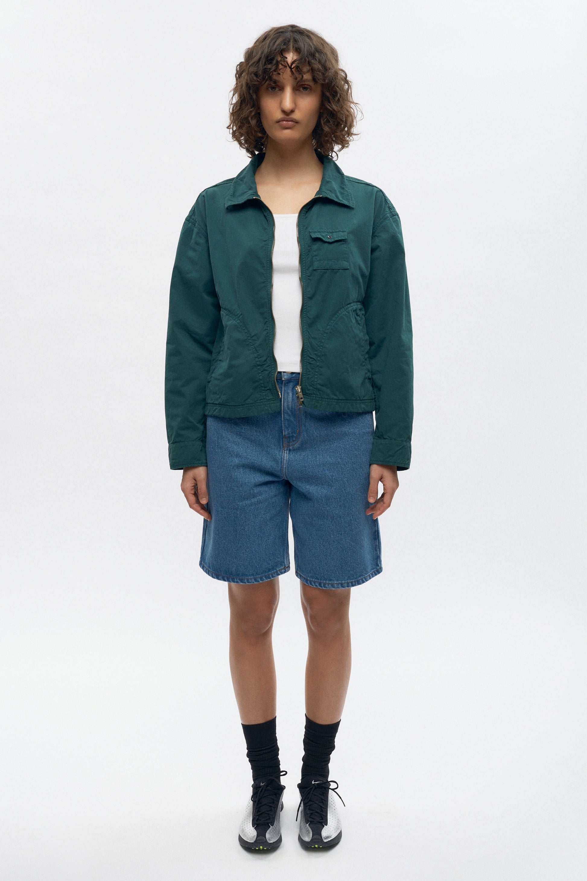Francis is 5ft 9.5in, a regular size XS and wearing an XS.