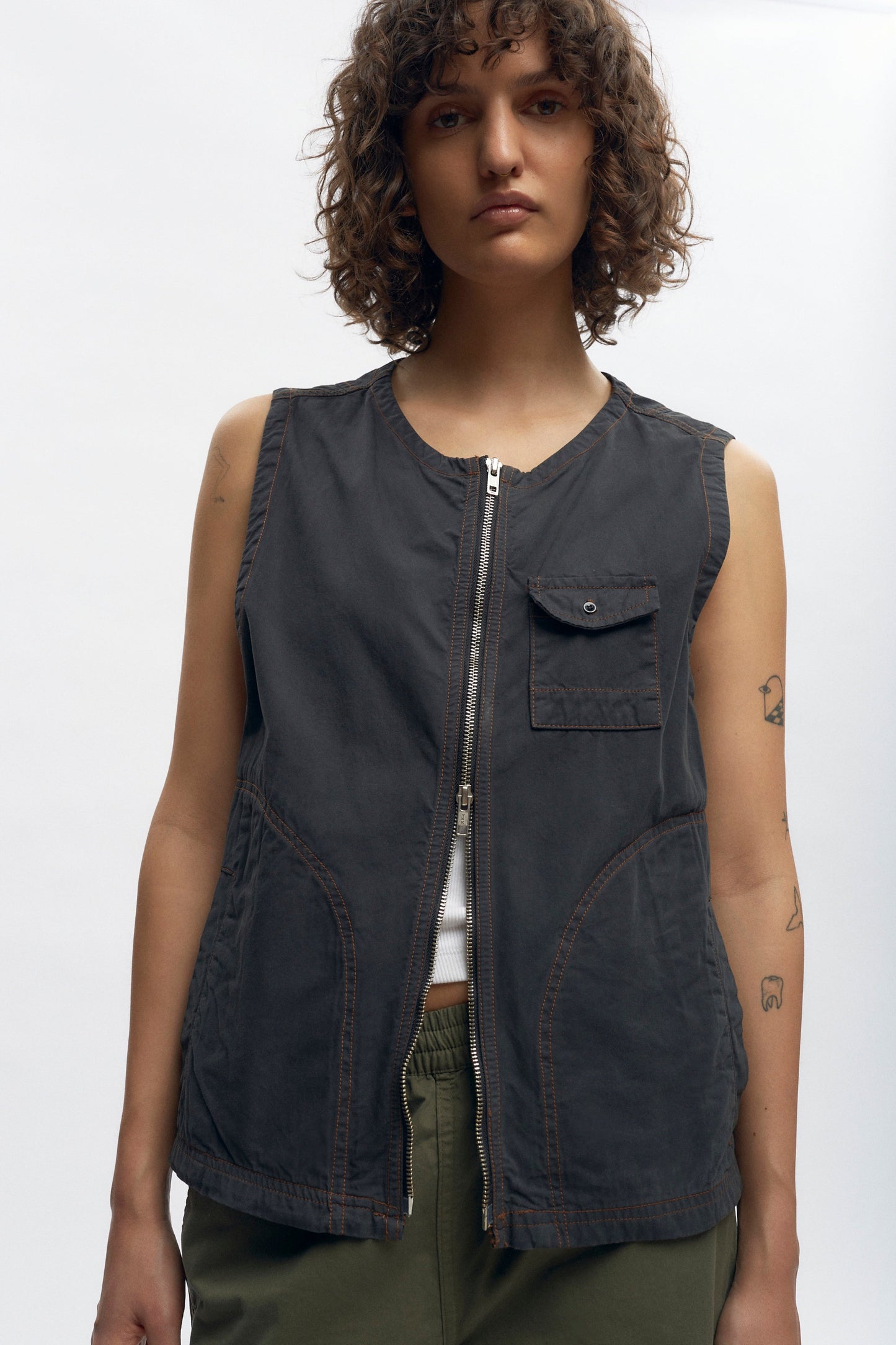Tefnut Beach Vest in Black