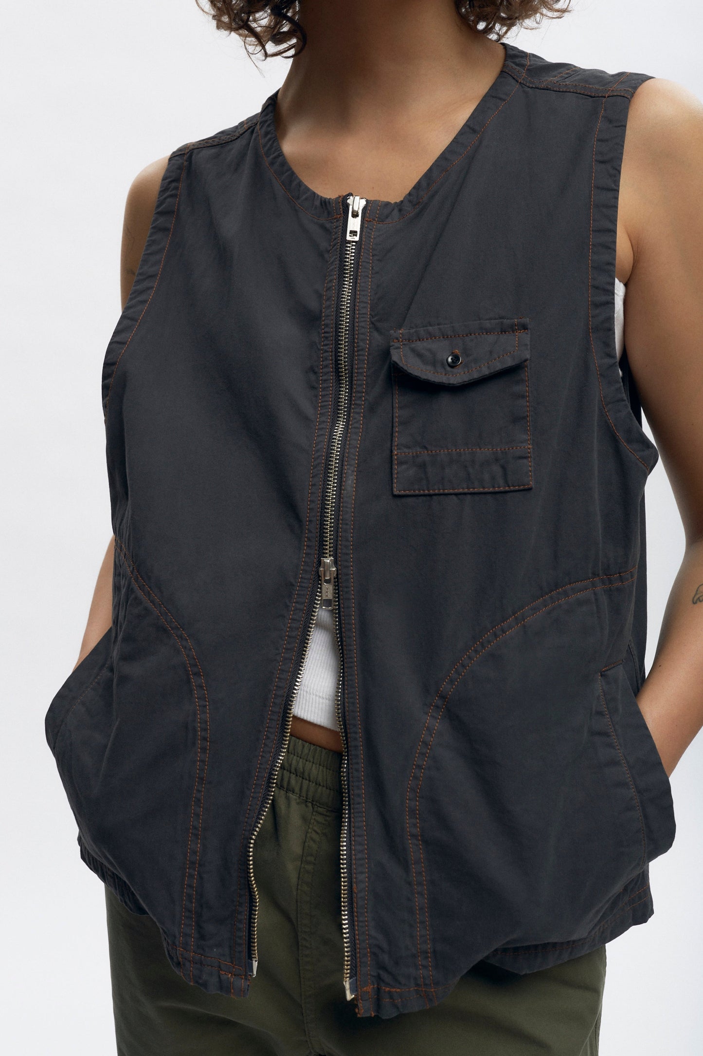 Tefnut Beach Vest in Black