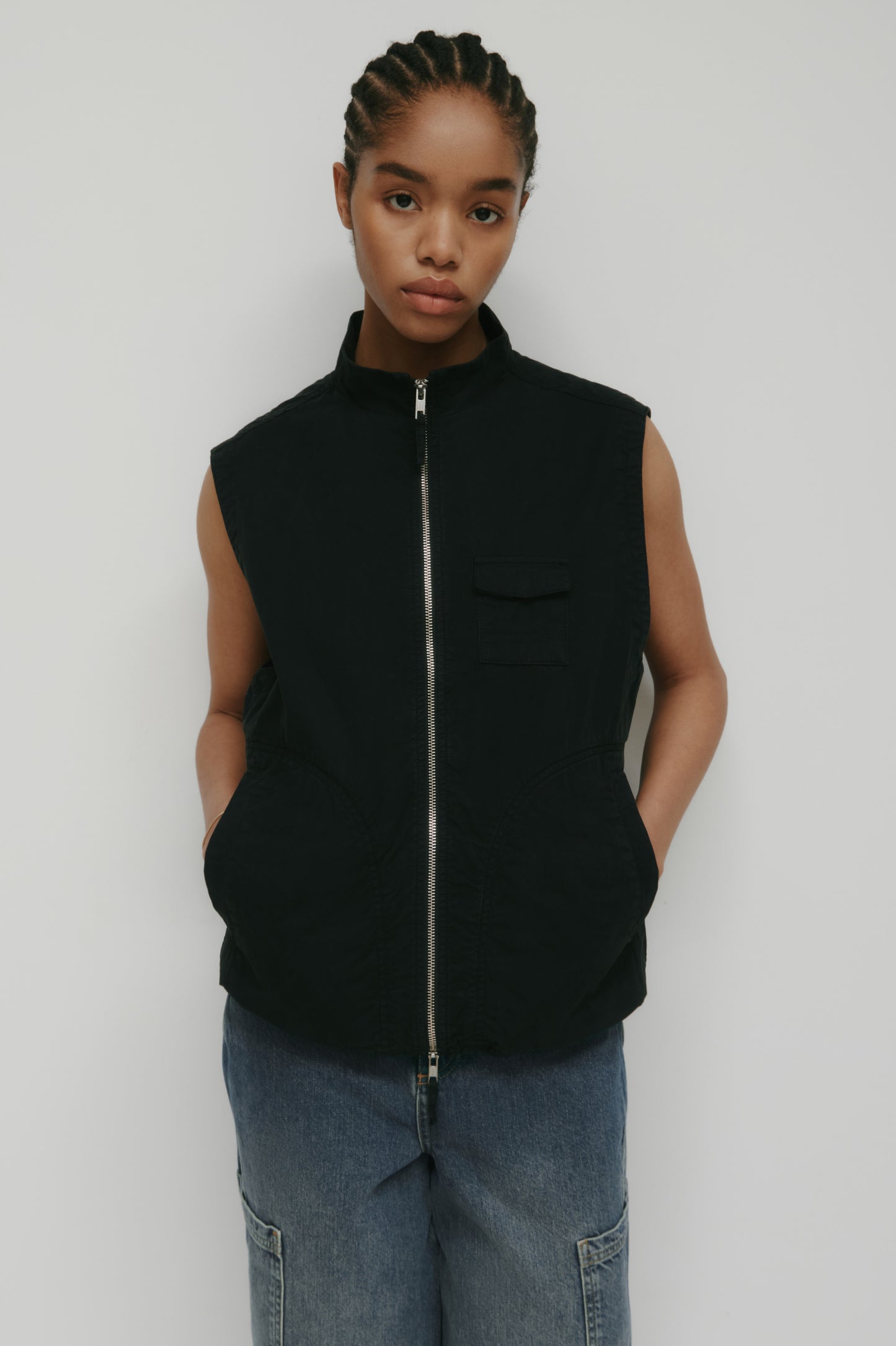 Men's Tefnut Stand Collar Vest in Black