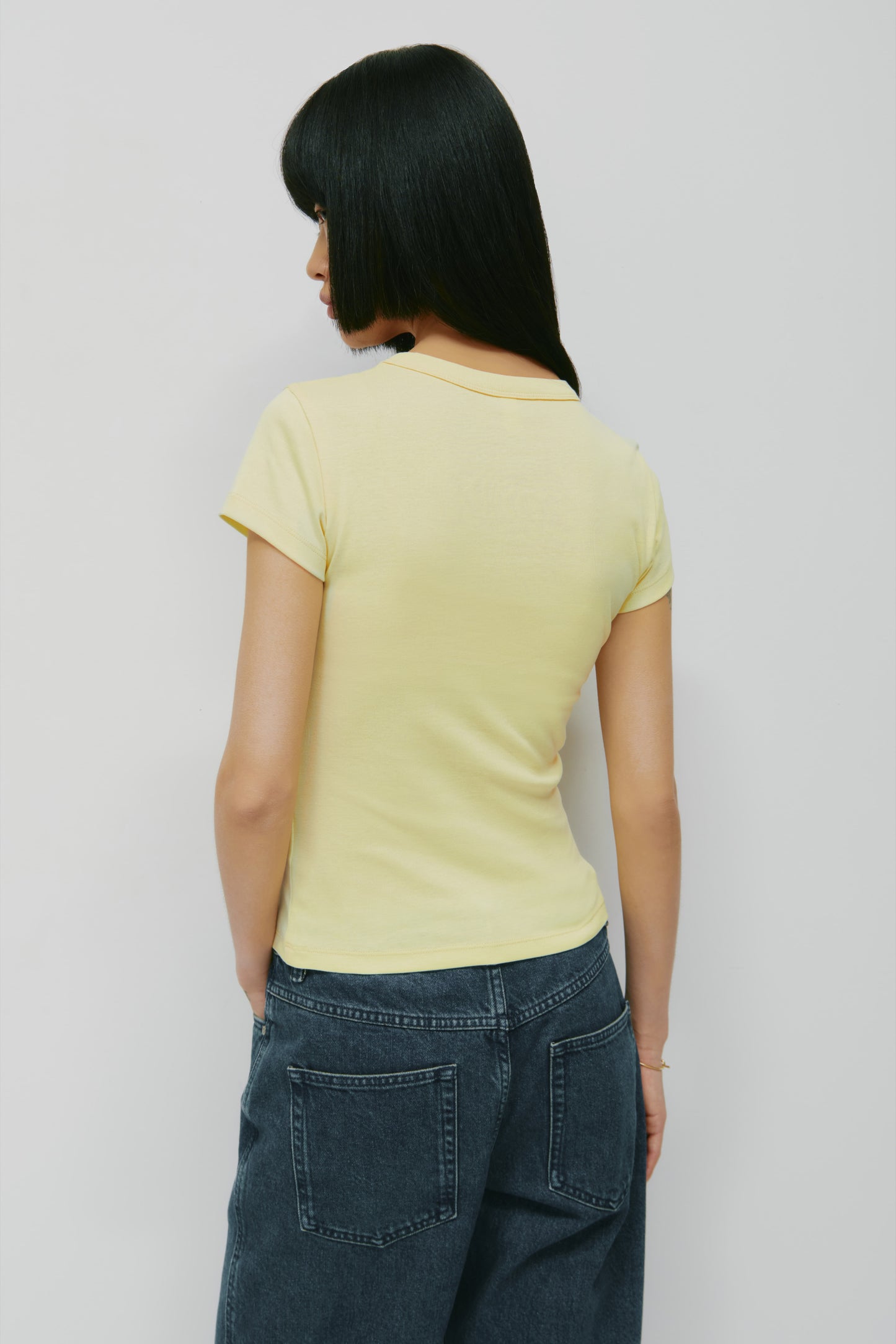 Women's High V-neck Tee in Sorbet