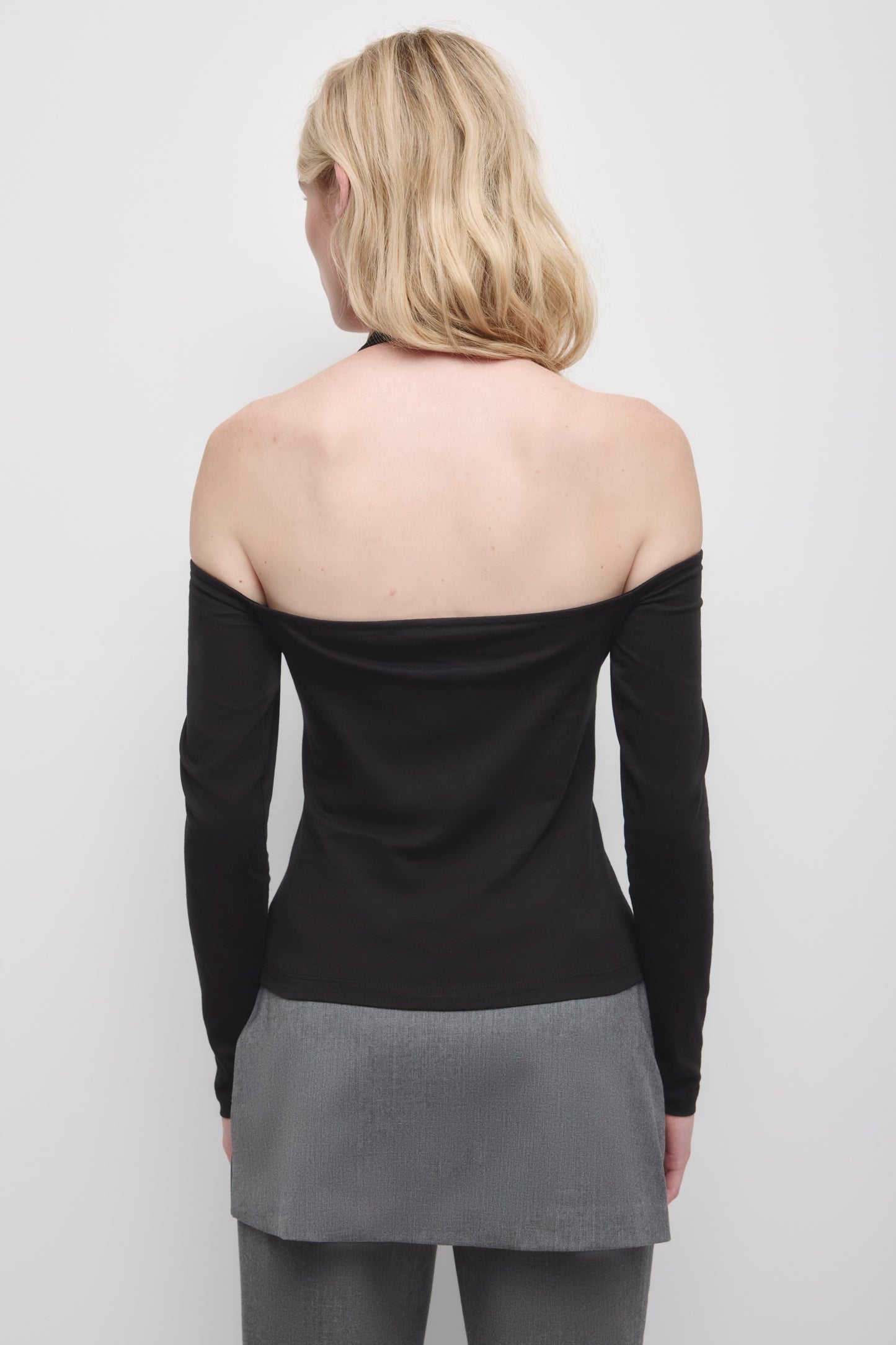 Women's Cold Shoulder Halter in Black