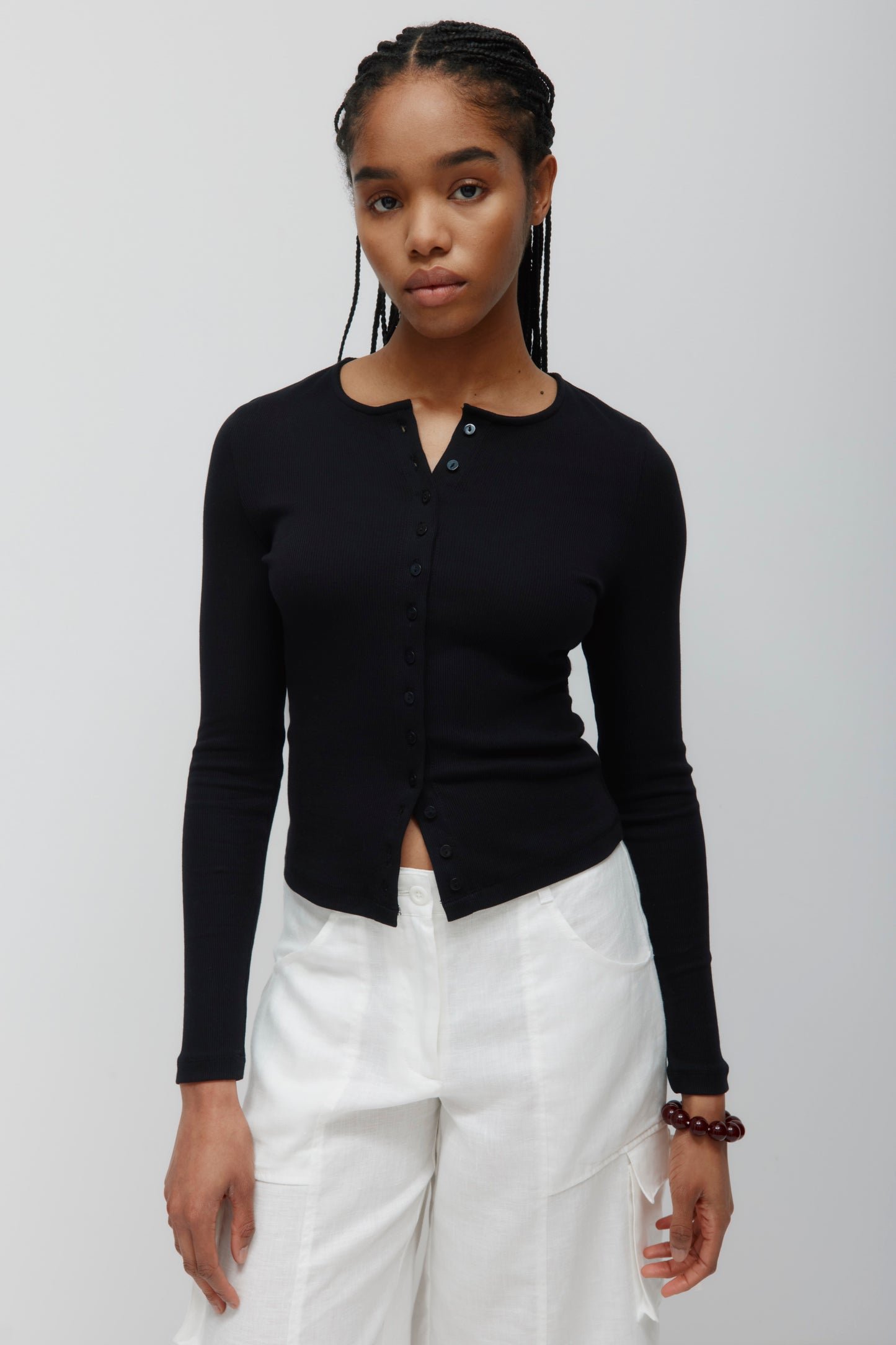 Women's Crew Neck Cardigan in Black