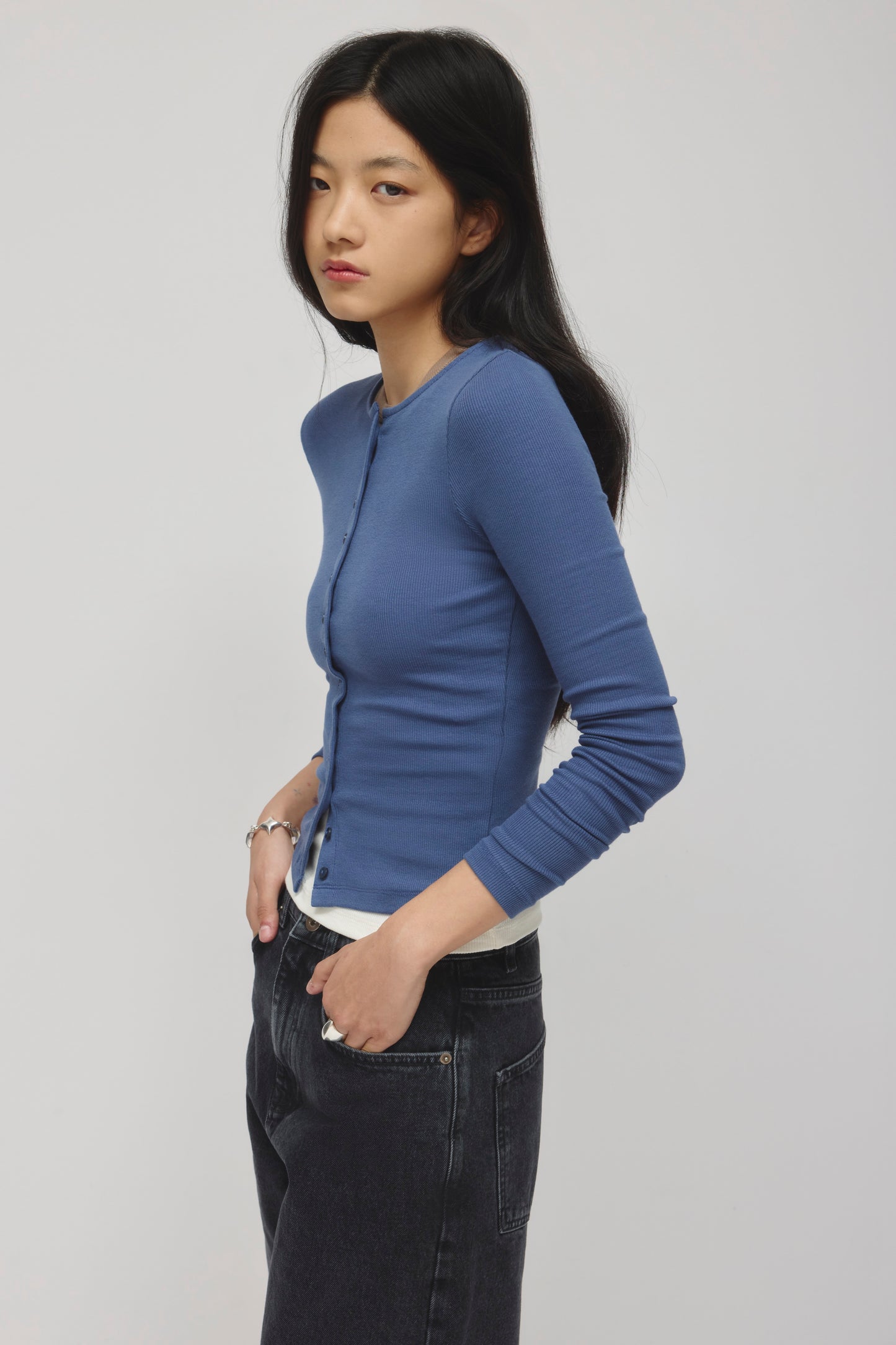 Women's Crew Neck Cardigan in Dark Indigo