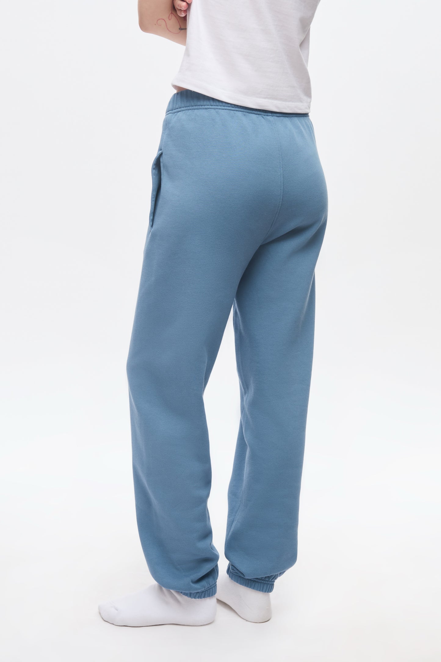Women's Essential Sweatpant in Delta