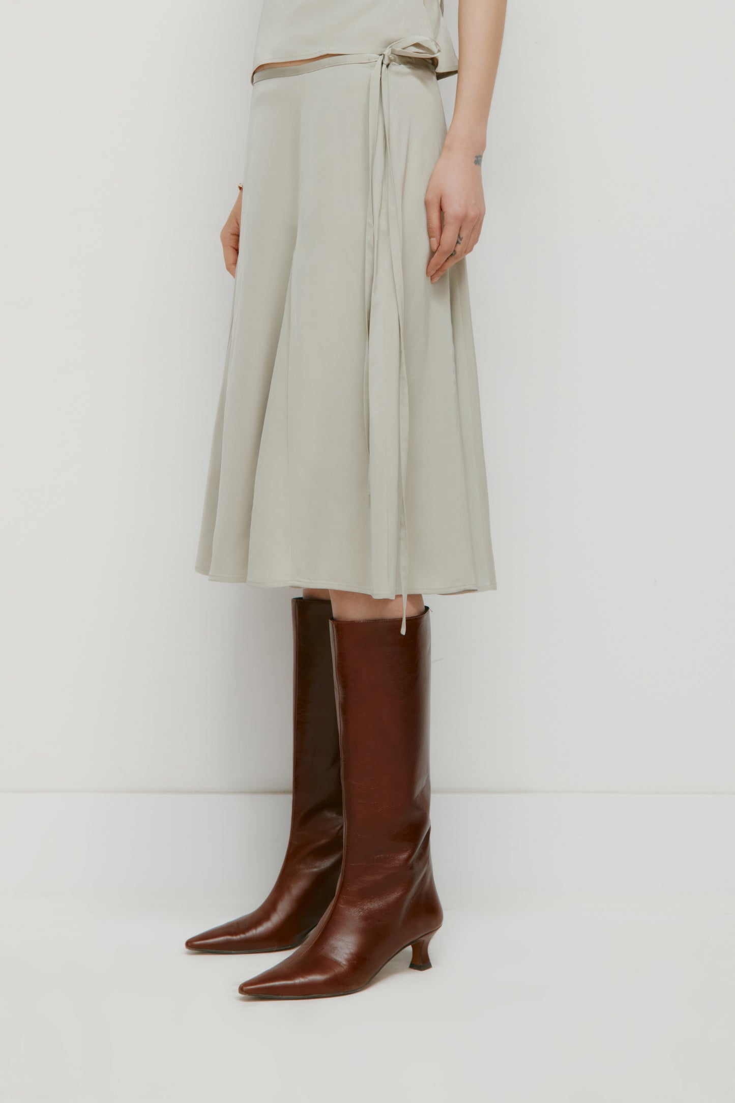 Women's Layali Midi Skirt in Dune Grass