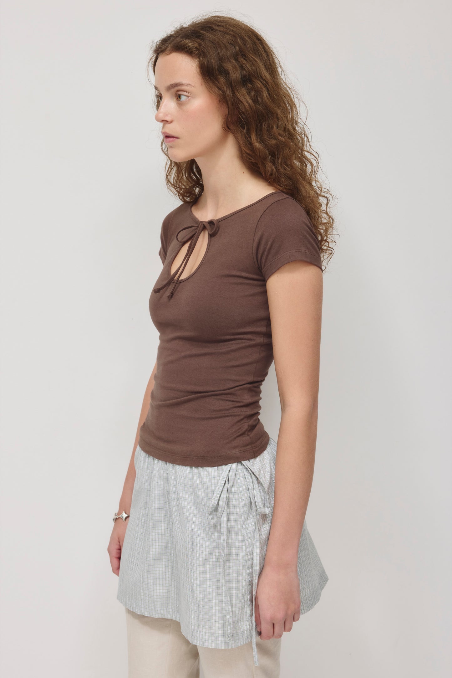 Women's Layn Keyhole Tee in Espresso