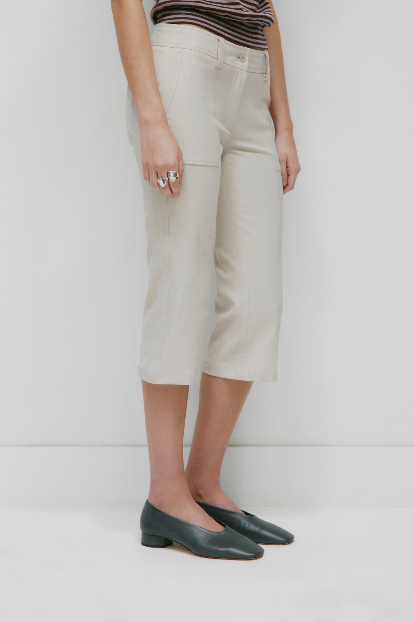 Women's Linen Capri in Dove