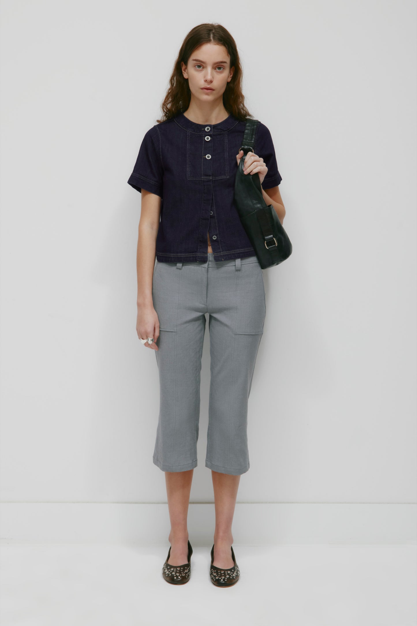 Women's Linen Capri in Medium Grey