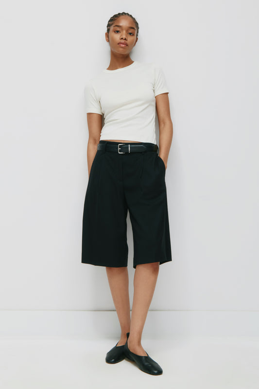 Women's Low Rise Trouser Short in Black