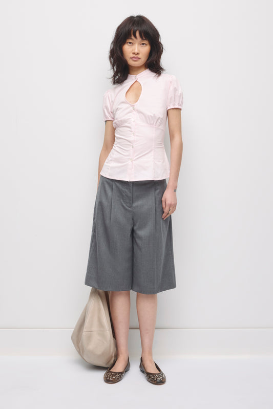 Model is 5’9” and is wearing a size 4.