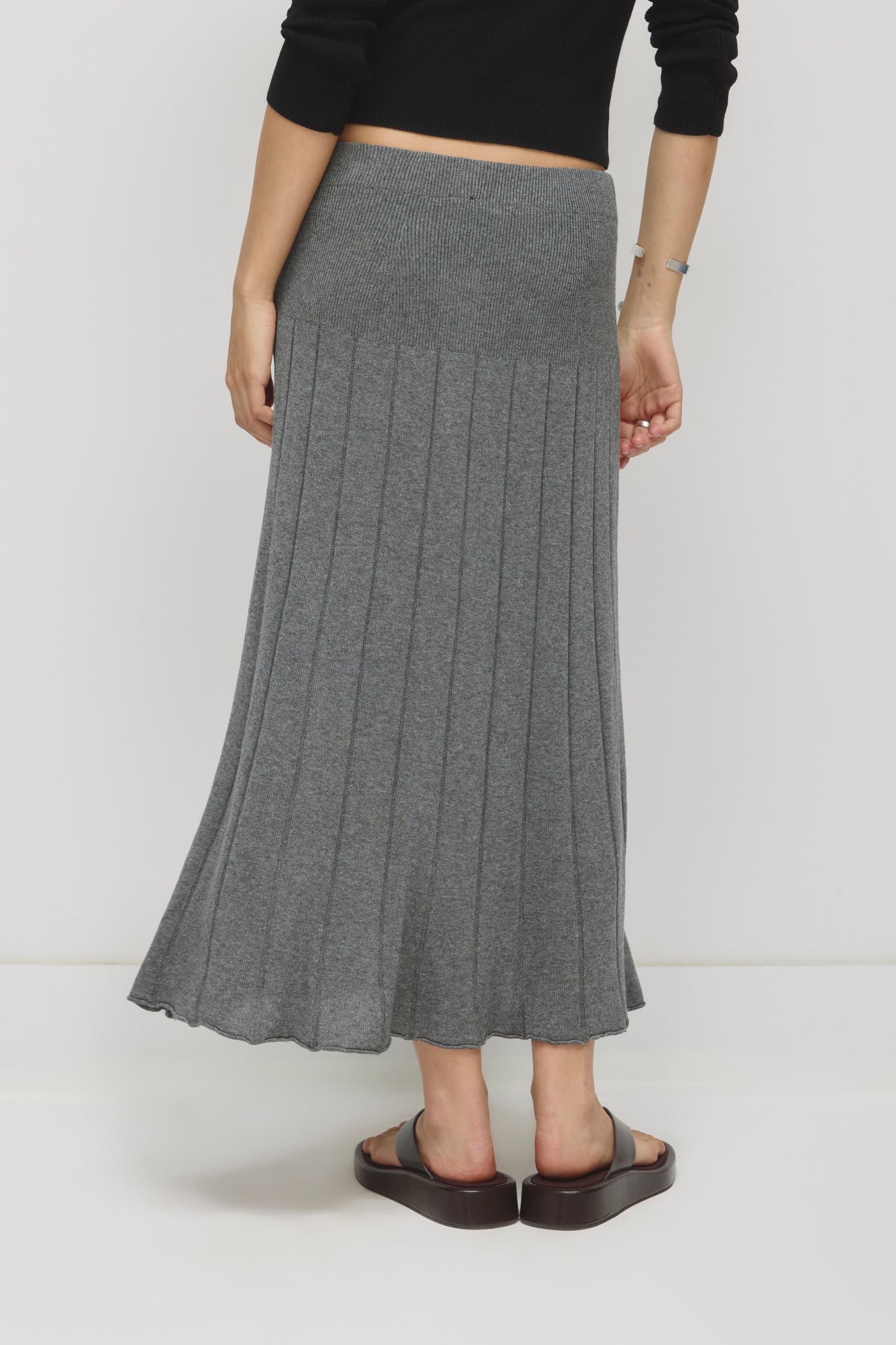 Women's Mesh Skirt in Charcoal