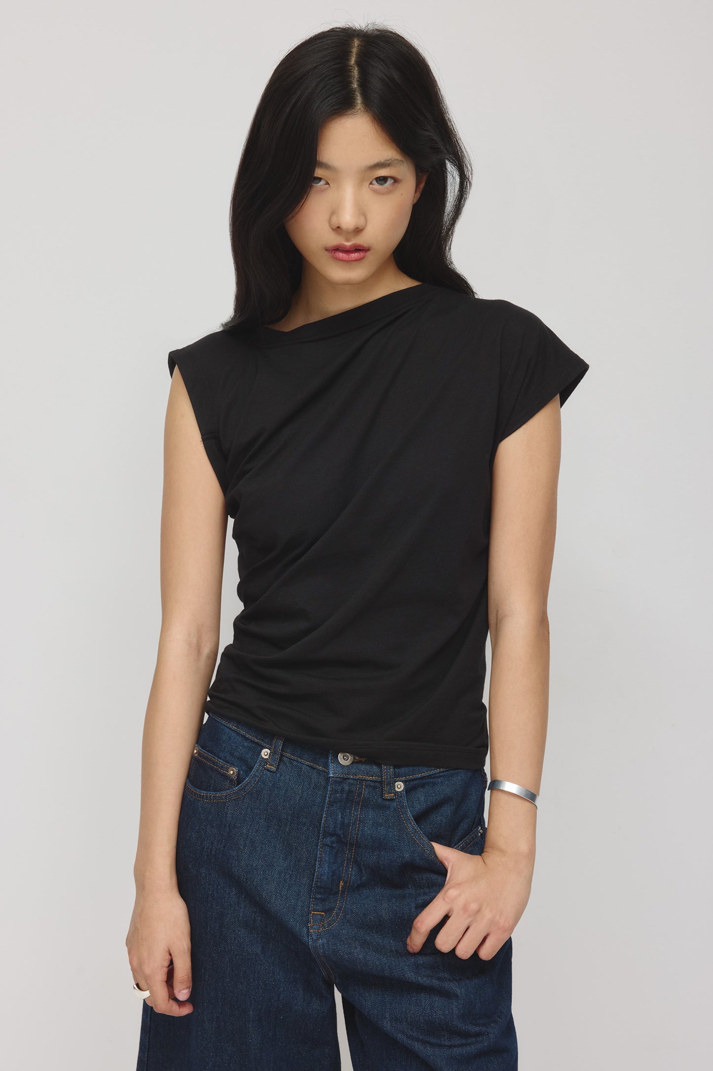 Women's Mina Twisted Tee in Black