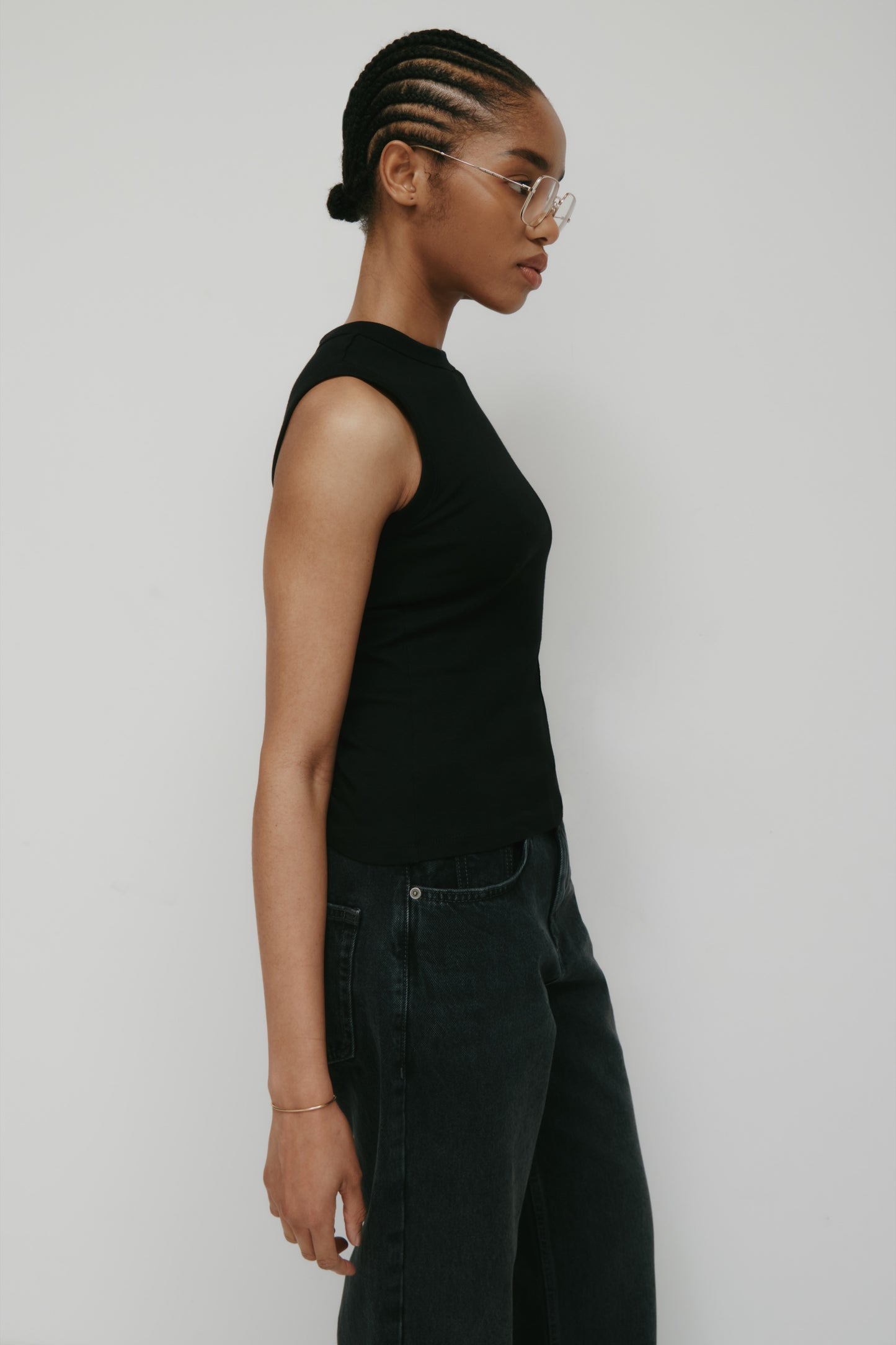Women's Muscle Tank in Black