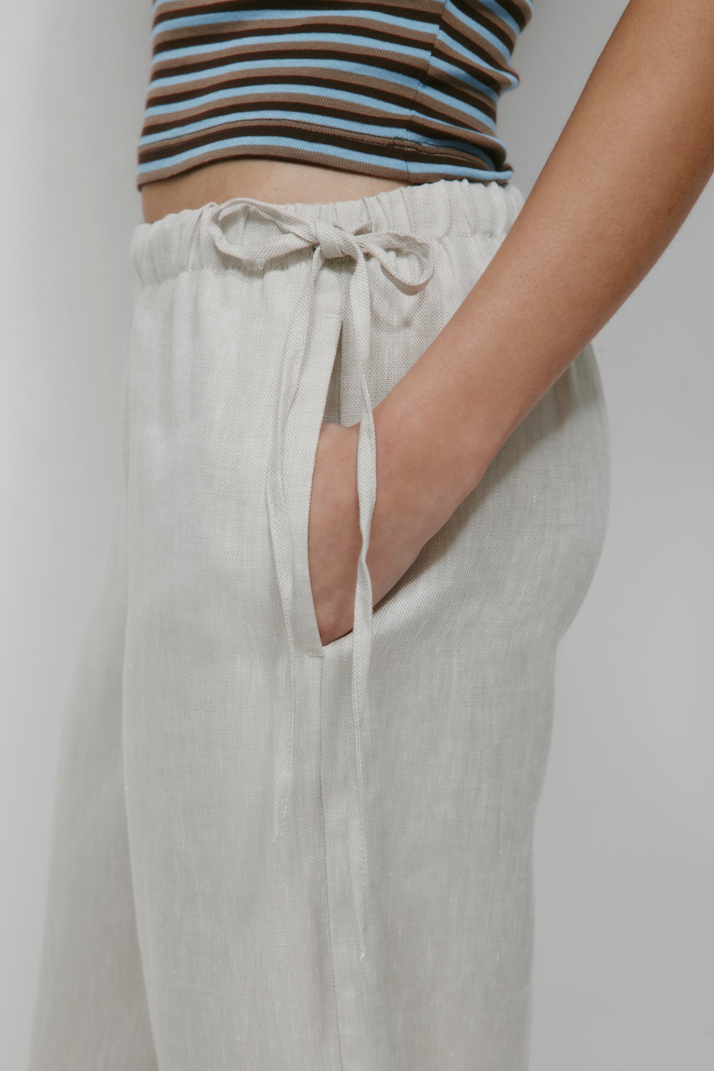 Women's Persea Linen Tie Pant in Natural